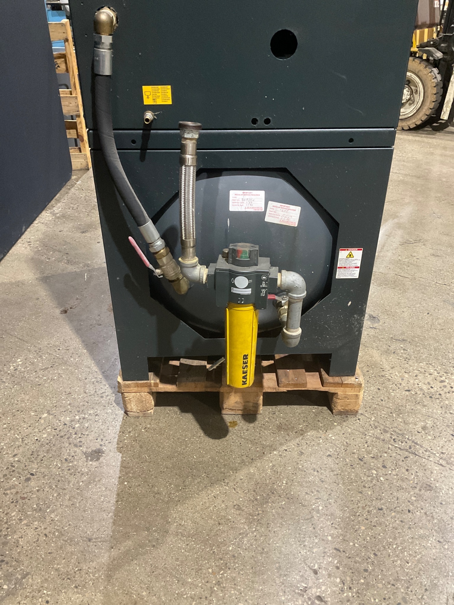 KAESER AirCenter SK20 20HP Rotary Screw Compressor USED 4
