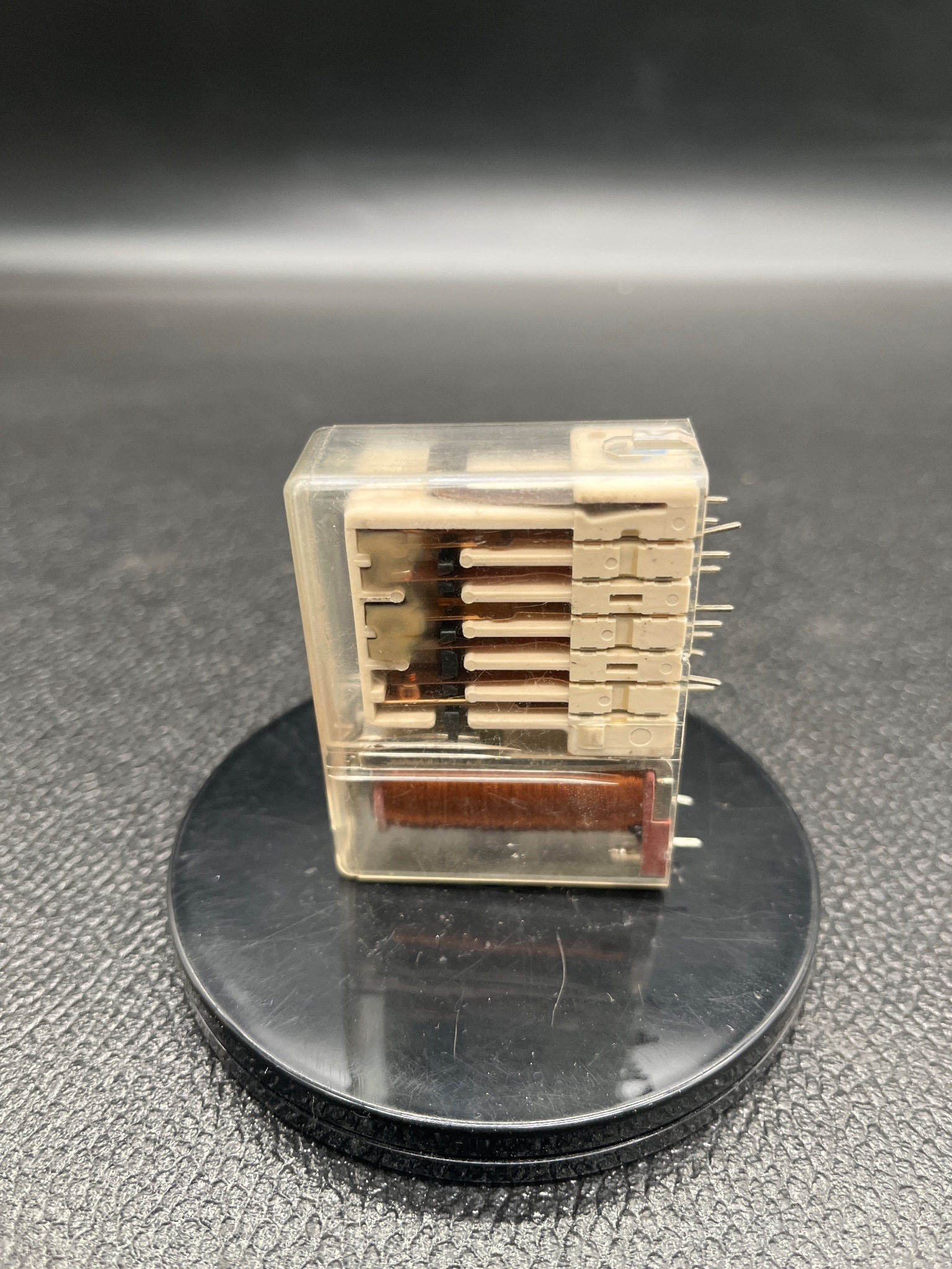 Hengstler H-462-1209 Safety Relay USED 0