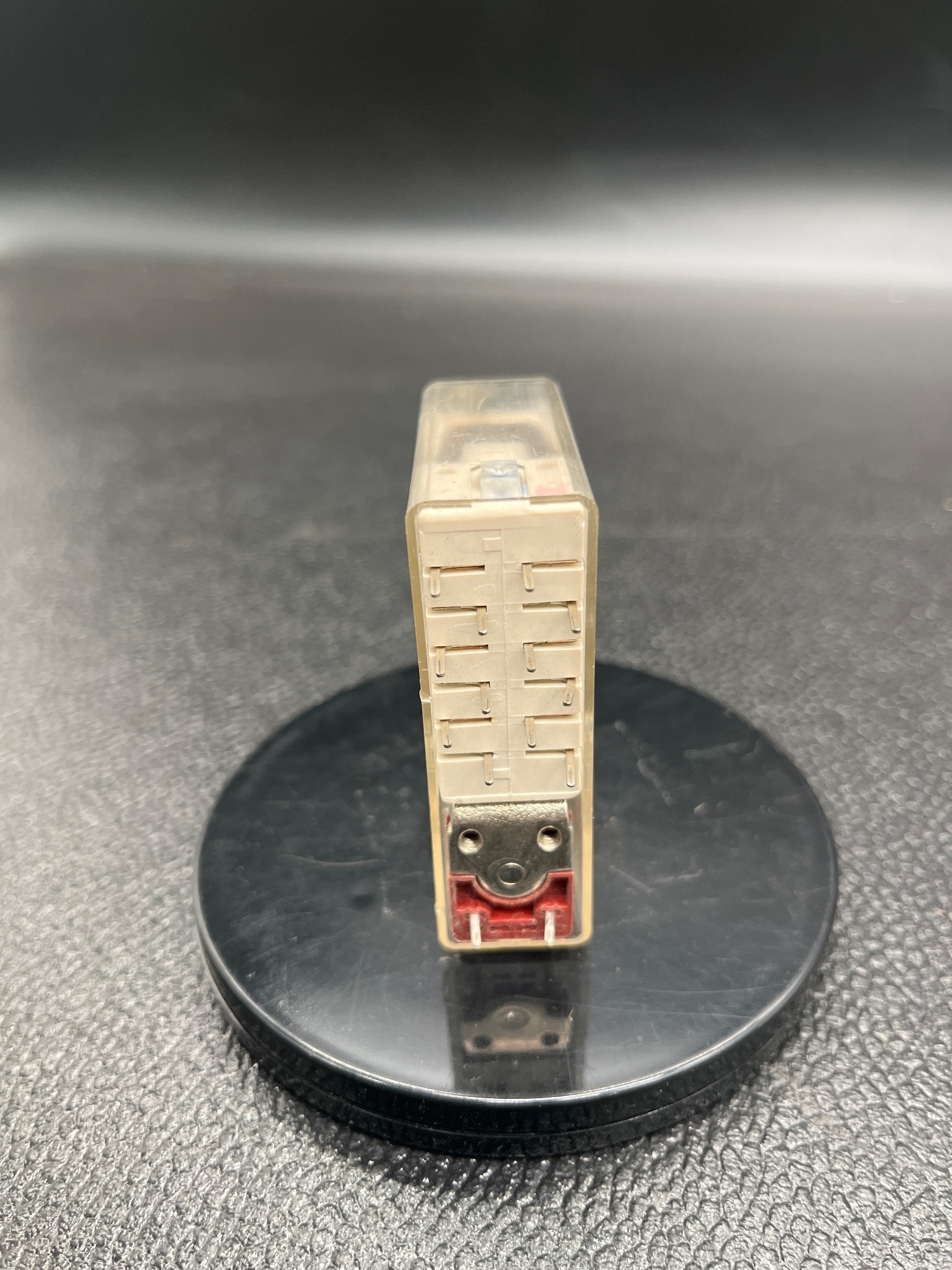Hengstler H-462-1209 Safety Relay USED 1