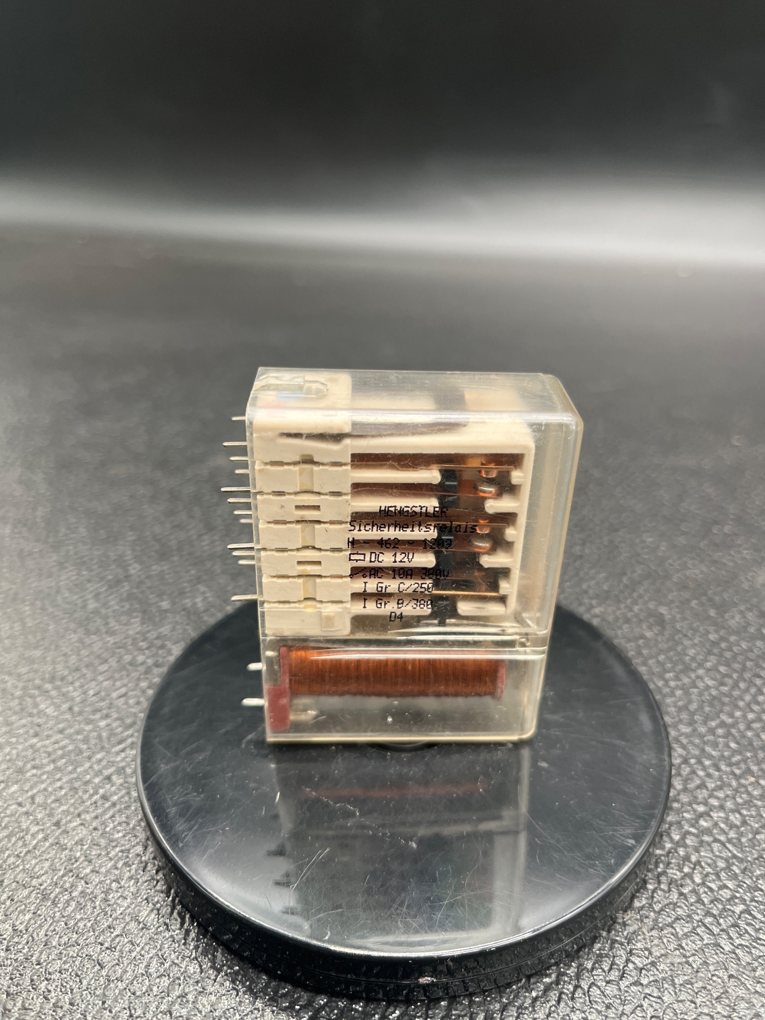 Hengstler H-462-1209 Safety Relay USED 2