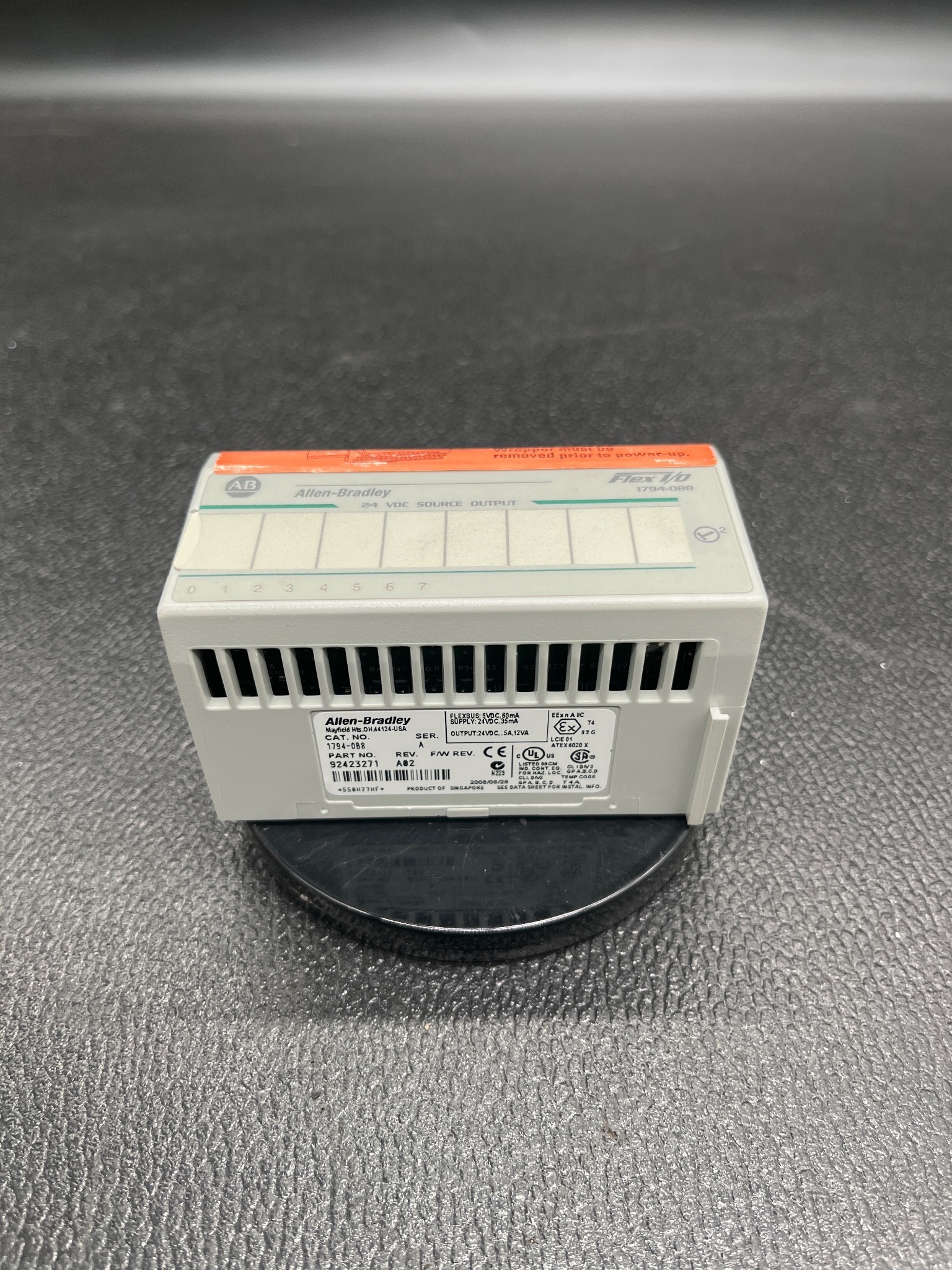 ALLEN BRADLEY 1794-OB8 Flex I/O Digital Output Module USED 2