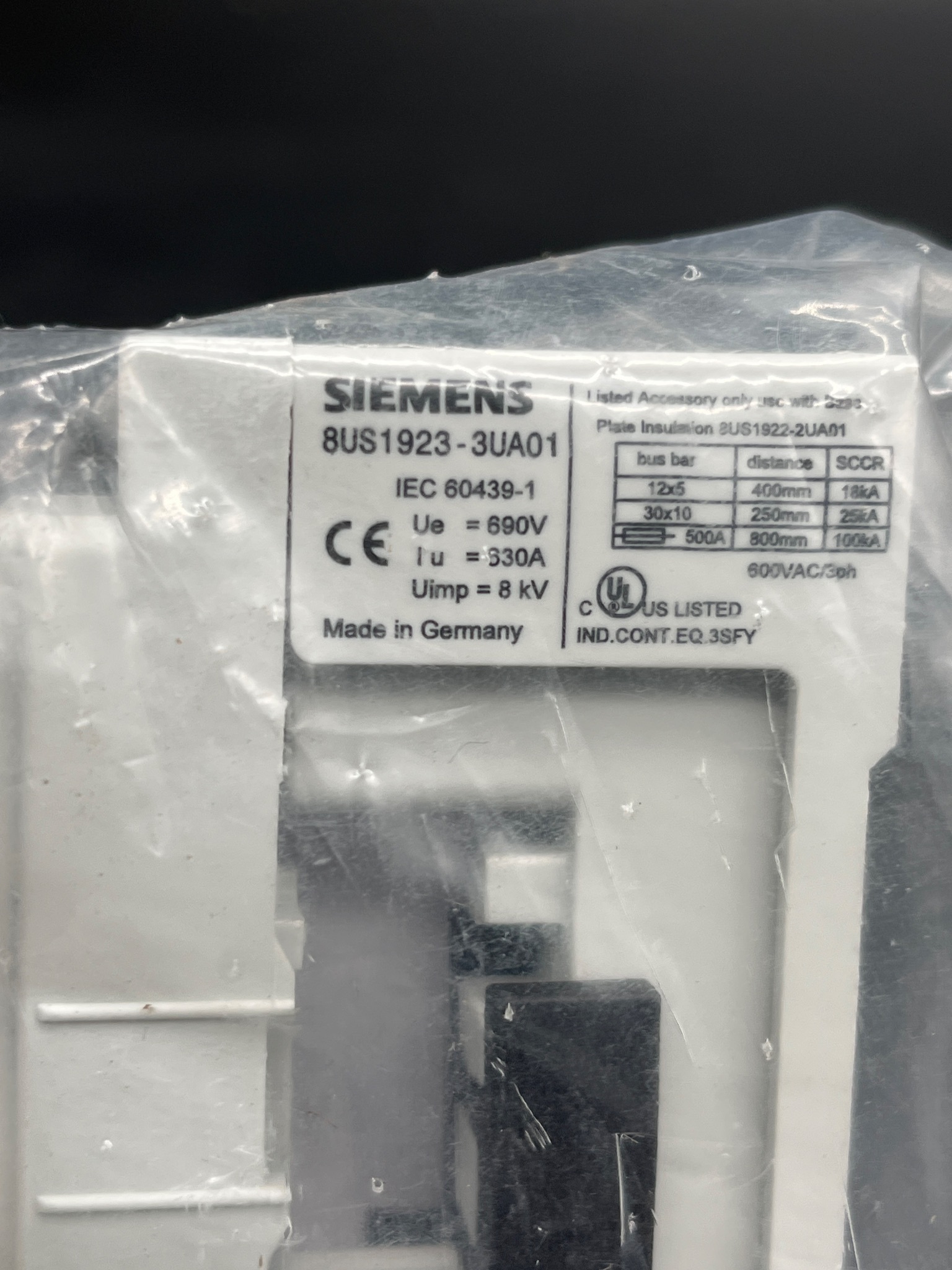 SIEMENS 8US1923-3UA01 Busbar Support NEW 5