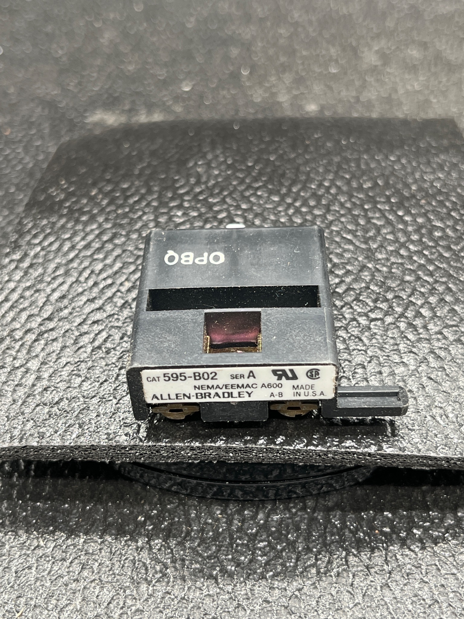 ALLEN BRADLEY 595-B02 Auxiliary Contact 1 N.C. NEW 4