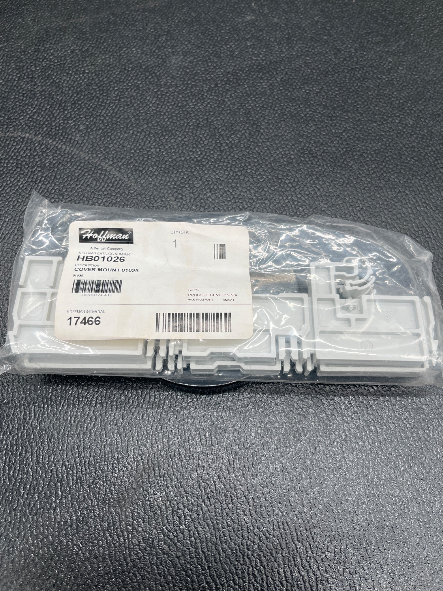 HOFFMAN HB01026 Cover Mount Accessory NEW 0