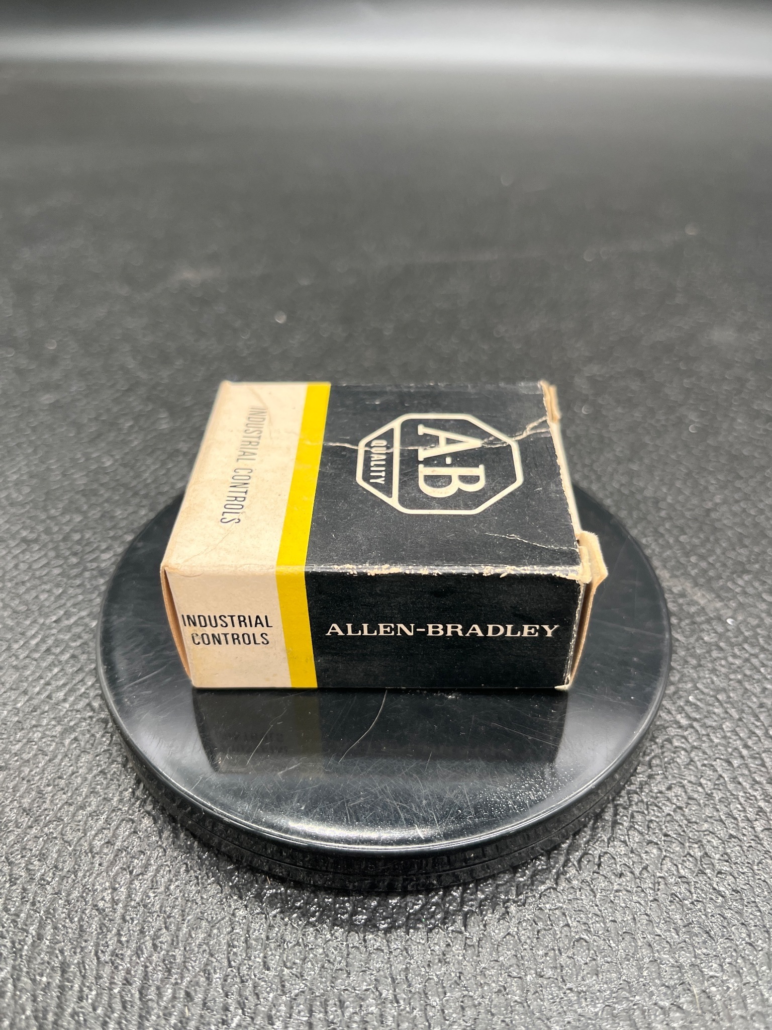 ALLEN BRADLEY 700-CPM Contact Cartridge NEW 1