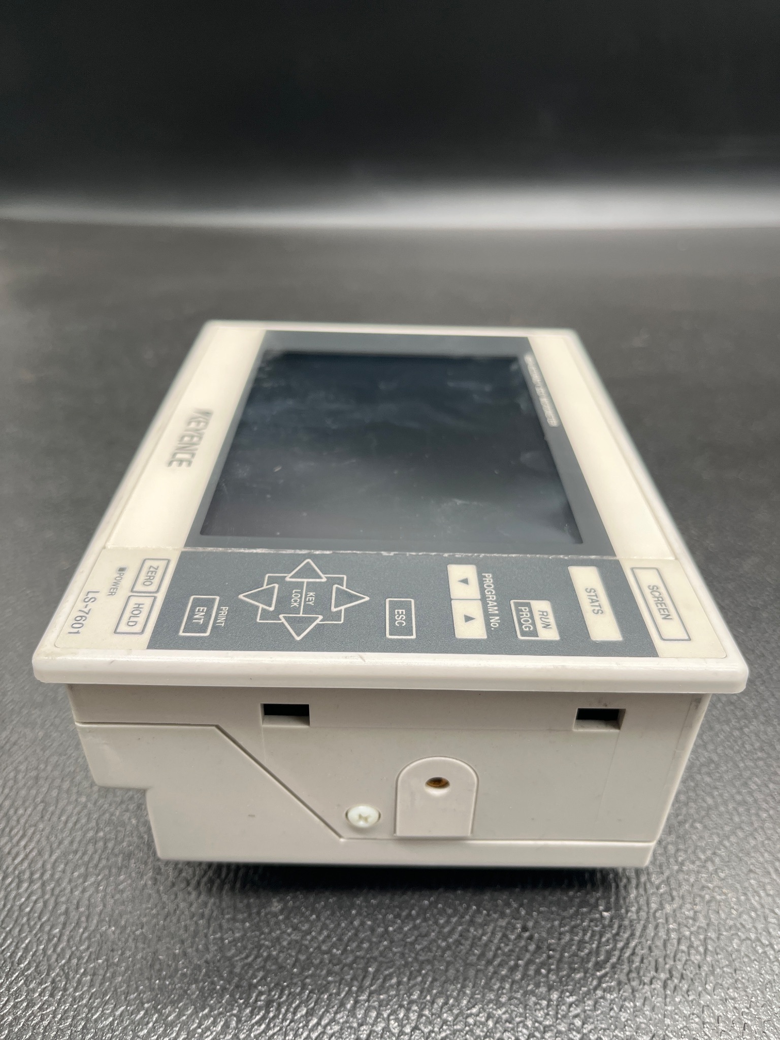 KEYENCE LS-7601 High Accuracy CCD Micrometer USED 1