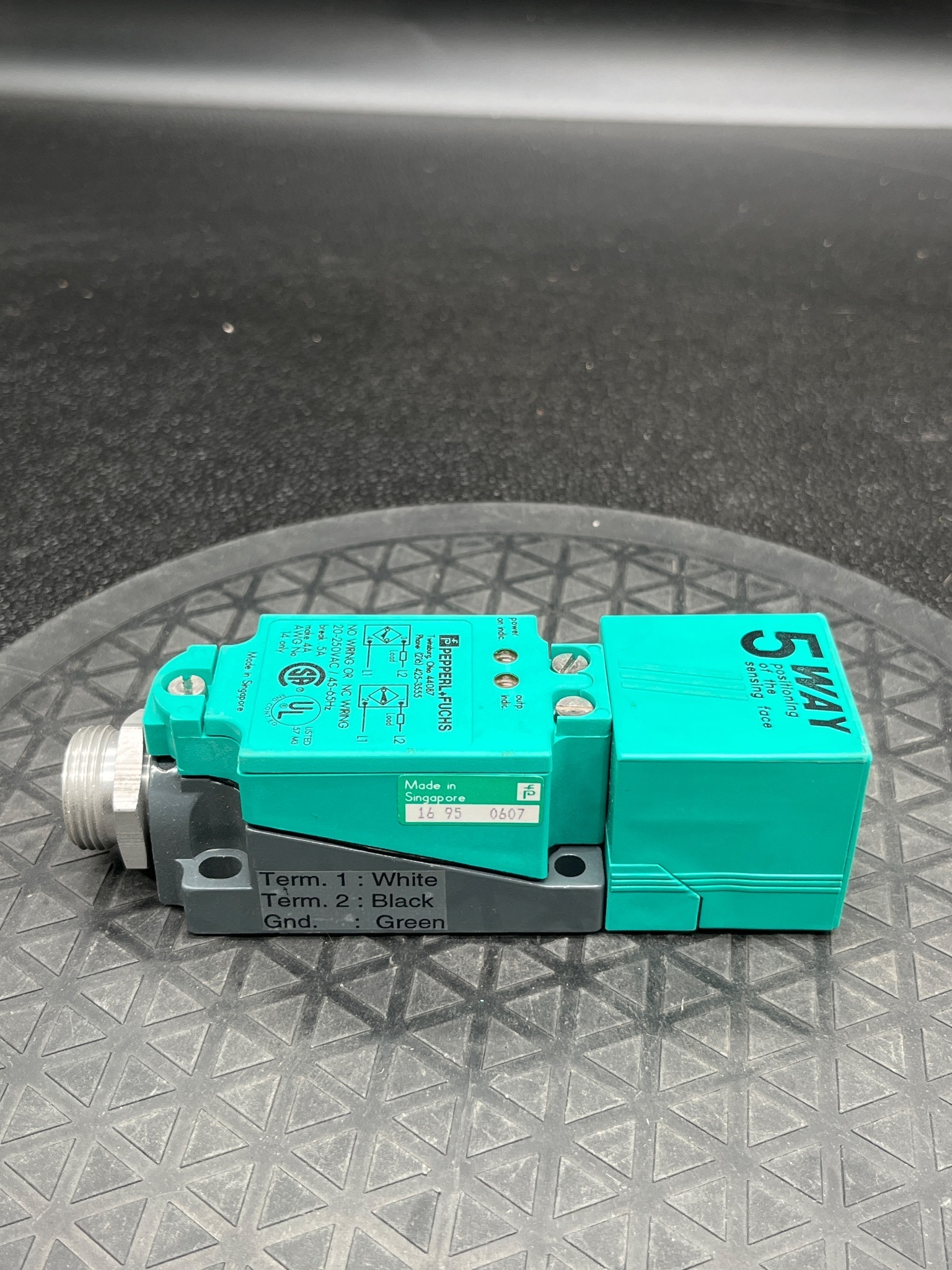 PEPPERL+FUCHS NJ15+U4+W Inductive Proximity Sensor NEW 6