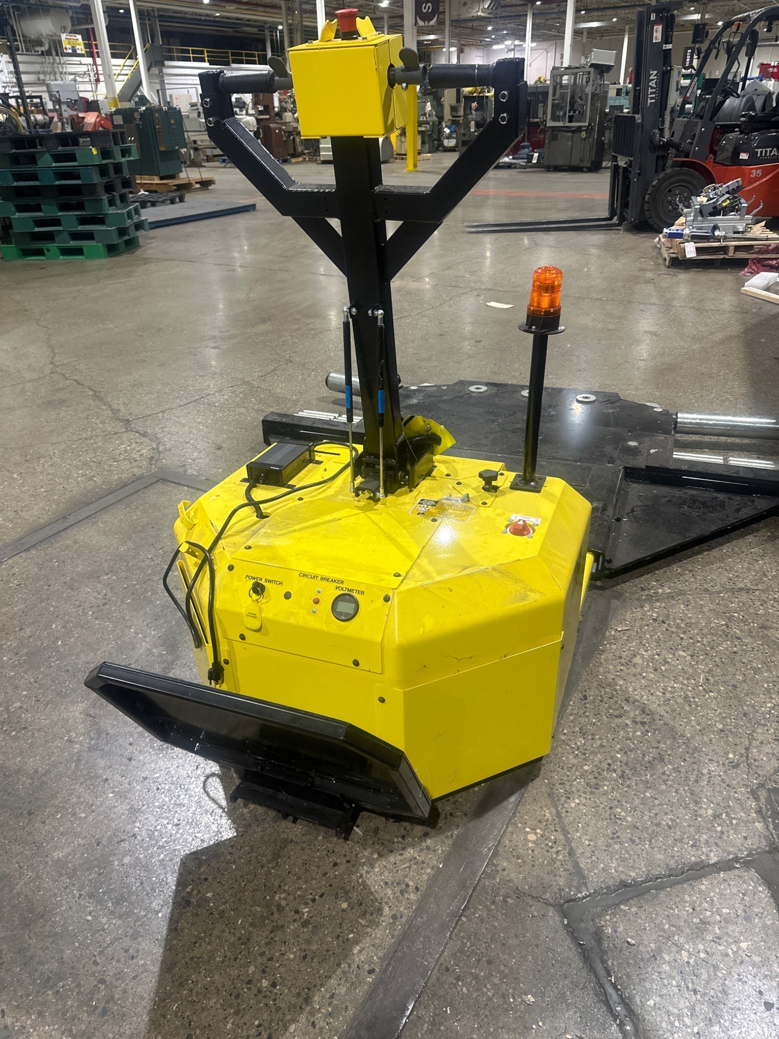 DJ Products CarCaddyVP 12K Electric Vehicle Puller USED 2