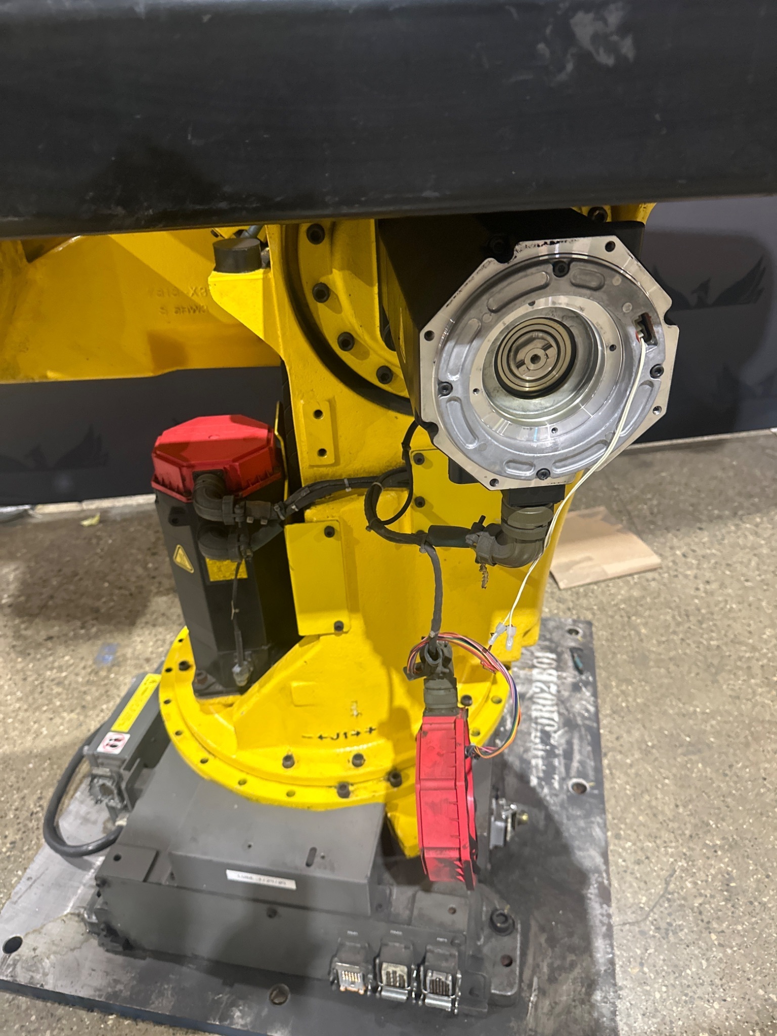 FANUC S-420iW/2.85 Industrial Robot Arm PARTS ONLY 5