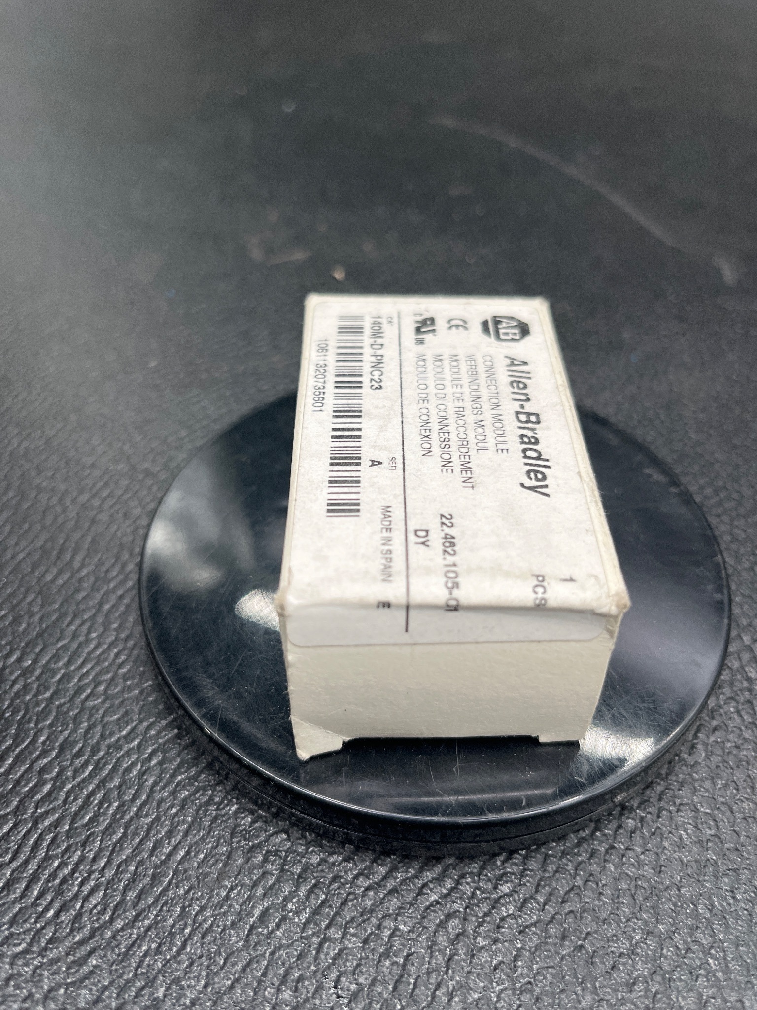 ALLEN BRADLEY 140M-D-PNC23 Connection Module NEW 1