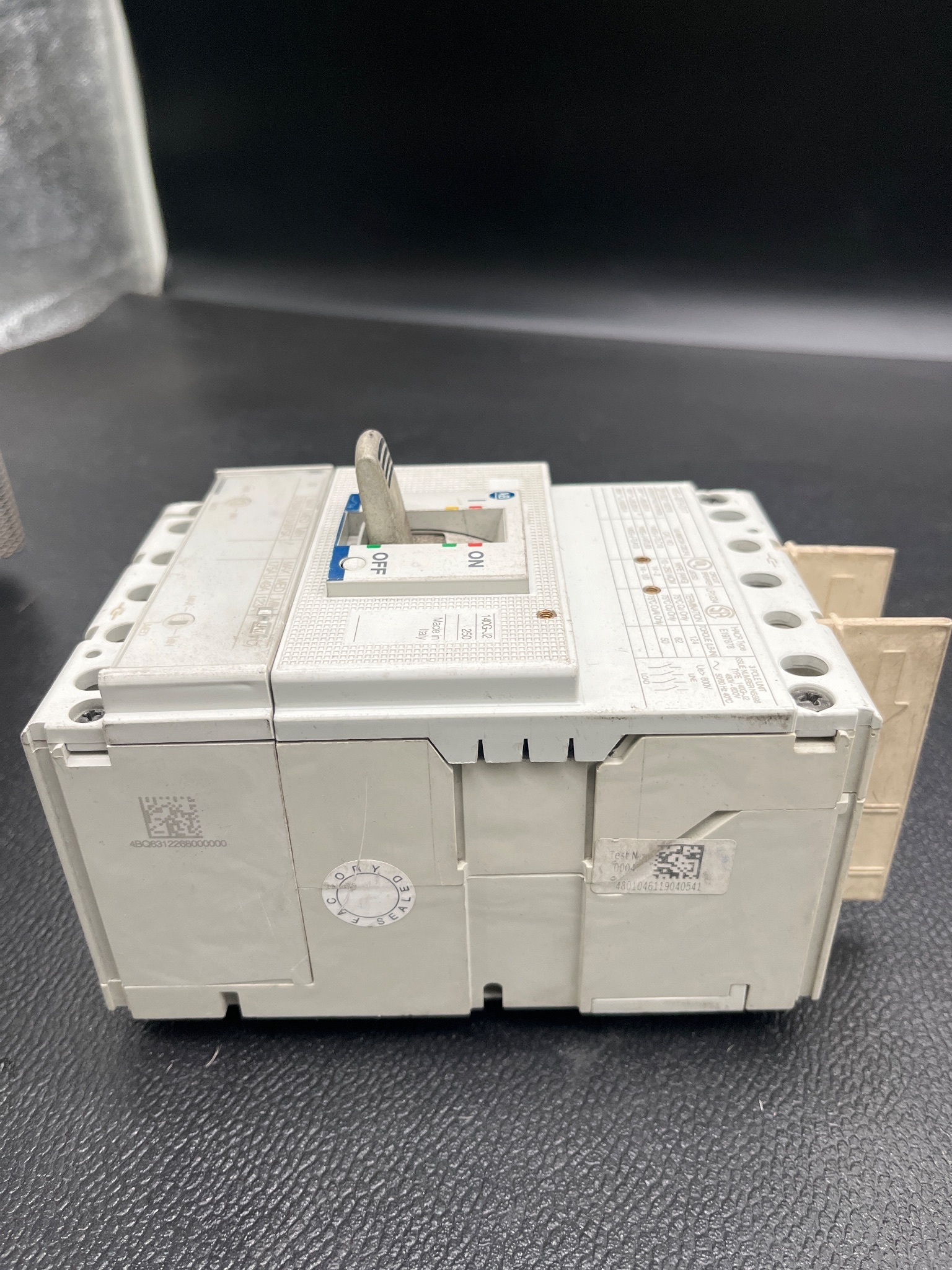 ALLEN BRADLEY 140G-J2F3-D17 Molded Case Circuit Breaker USED 1