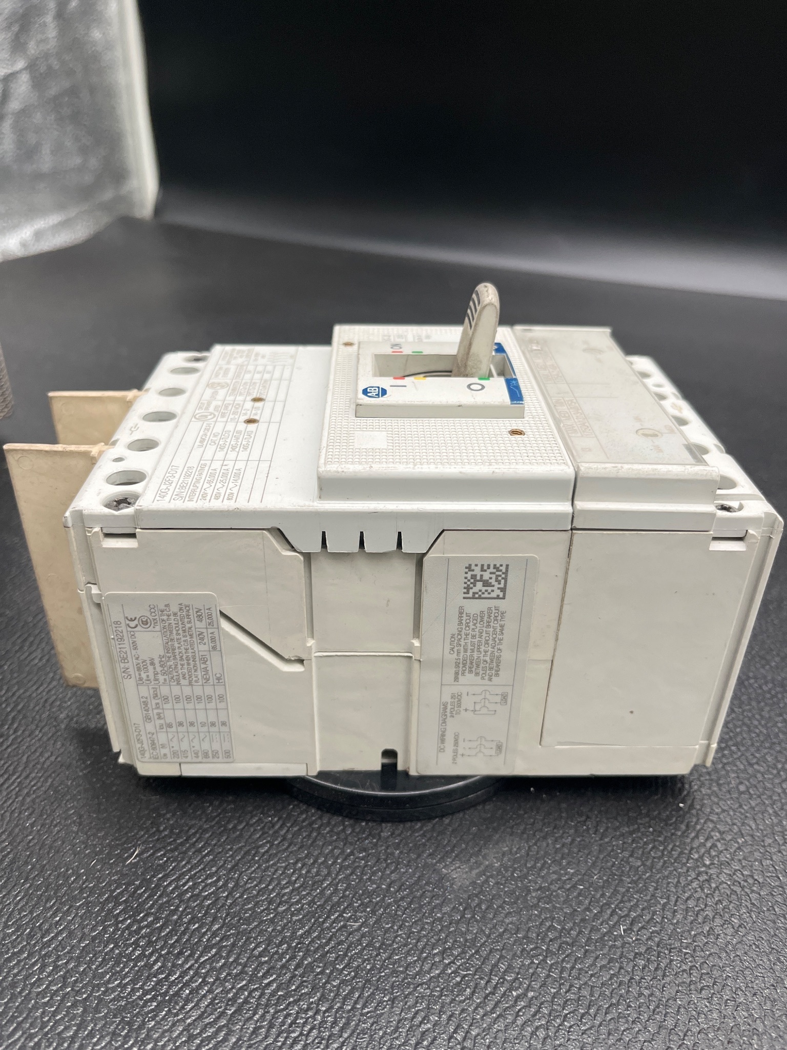 ALLEN BRADLEY 140G-J2F3-D17 Molded Case Circuit Breaker USED 3