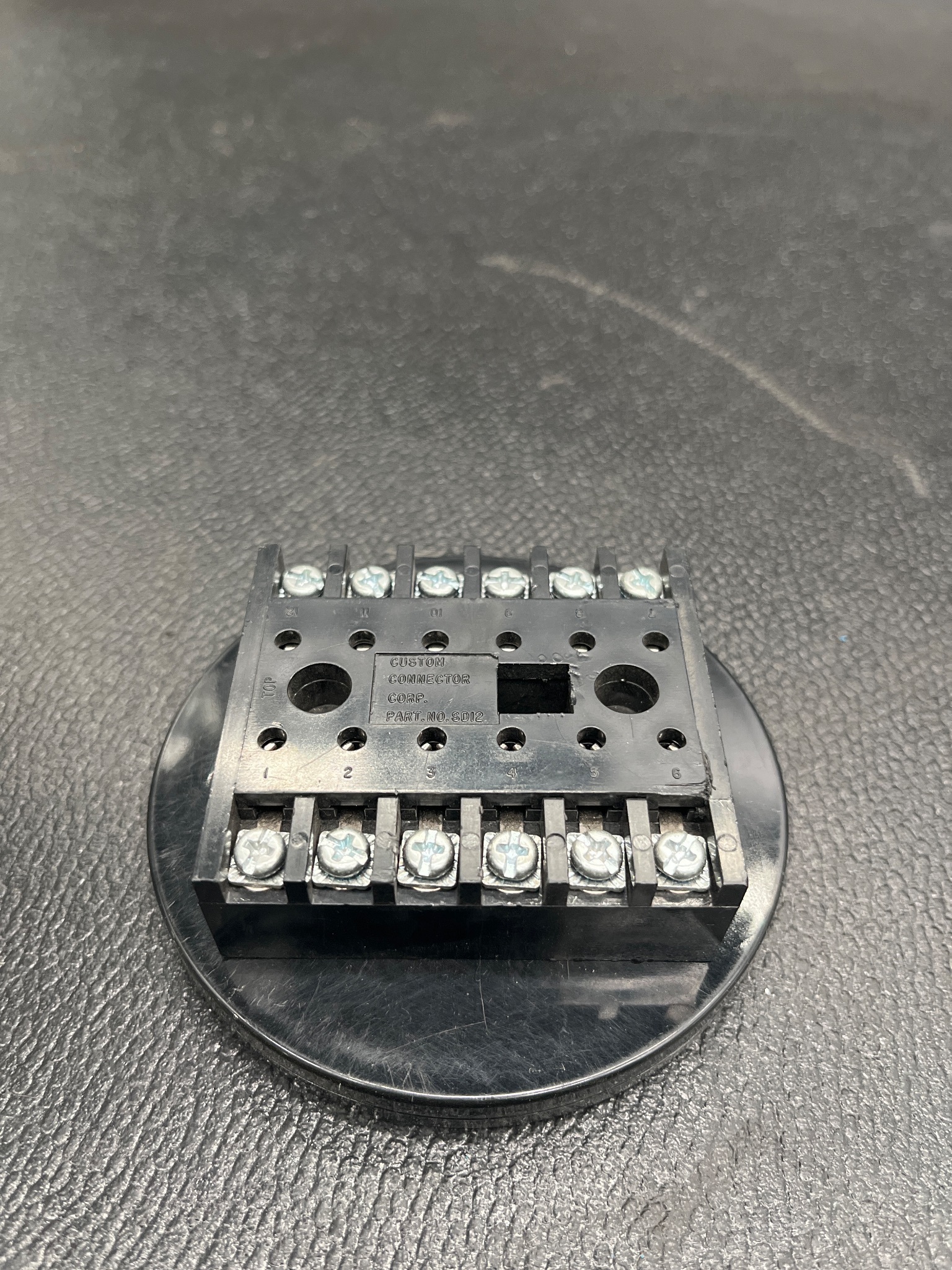 NAMCO EE012-50004 12-Pin Relay Socket USED 0
