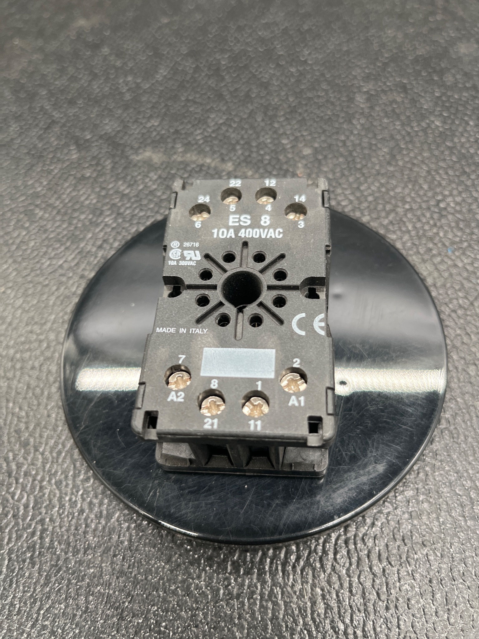 ENTRELEC ES 8 Relay Socket USED 0