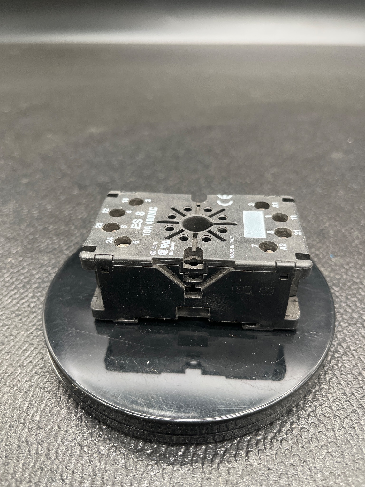 ENTRELEC ES 8 Relay Socket USED 1