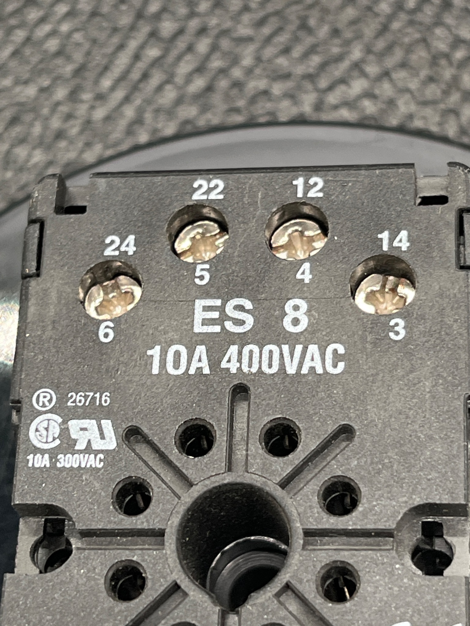 ENTRELEC ES 8 Relay Socket USED 2