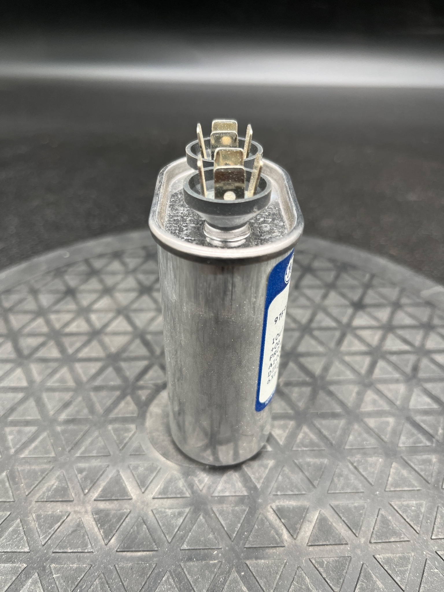 GENERAL ELECTRIC 97F9002 Capacitor 10µF 370VAC 50/60Hz NEW 8