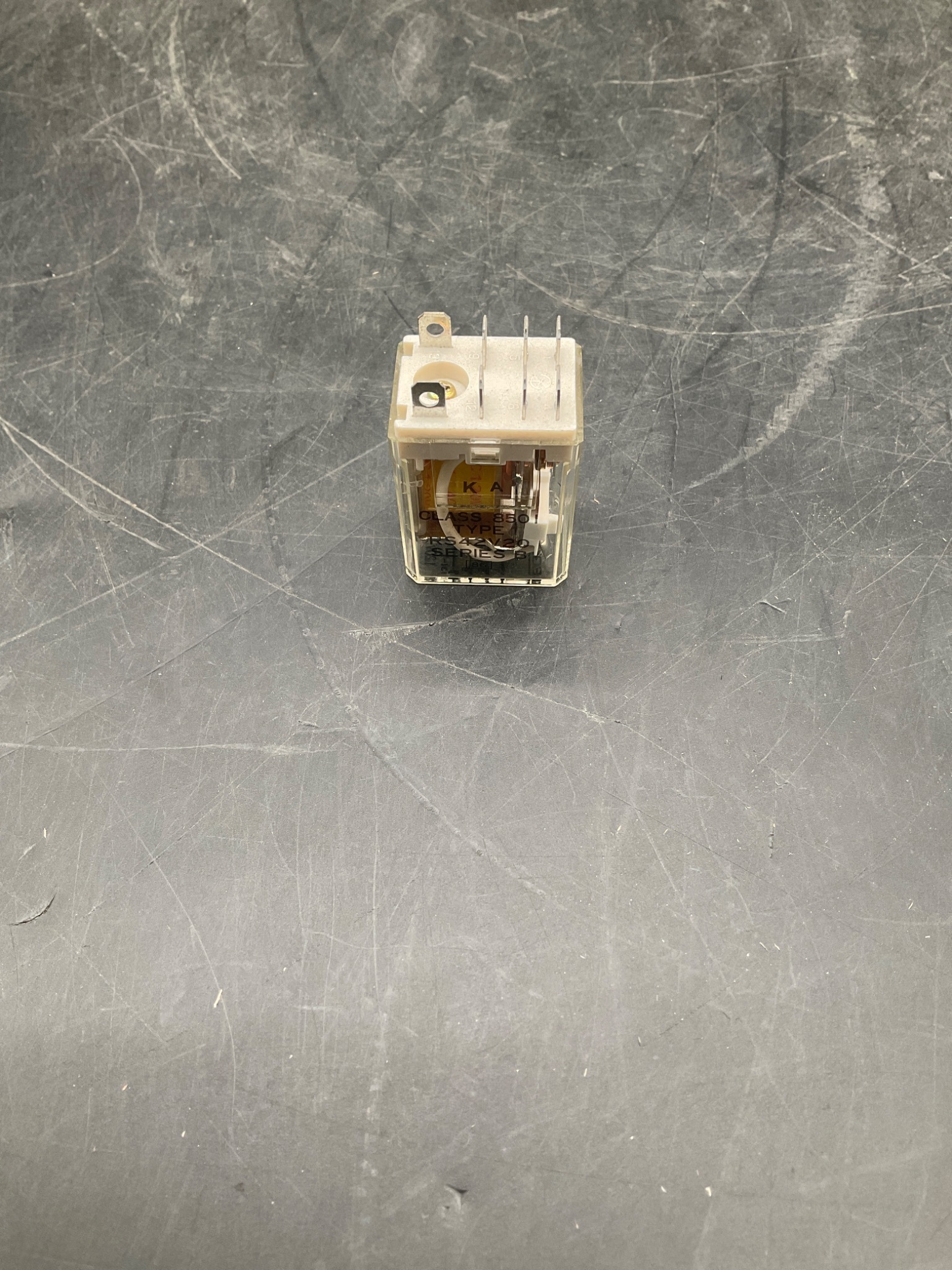 SQUARE D RS42V20 Relay USED 1