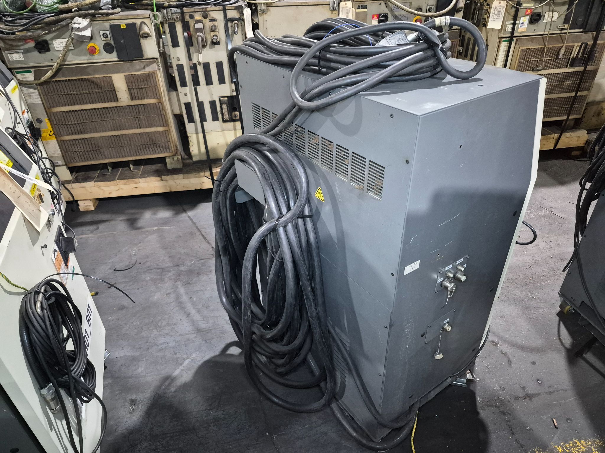 FANUC R-2000iB/210F Complete w/ R-30iA Controls USED 13