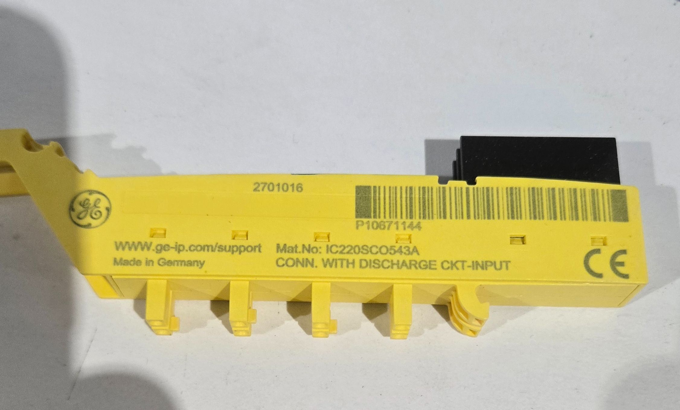 GE IC220SCO543A Connector with Discharge CKT-Input 4-Pack NEW 10