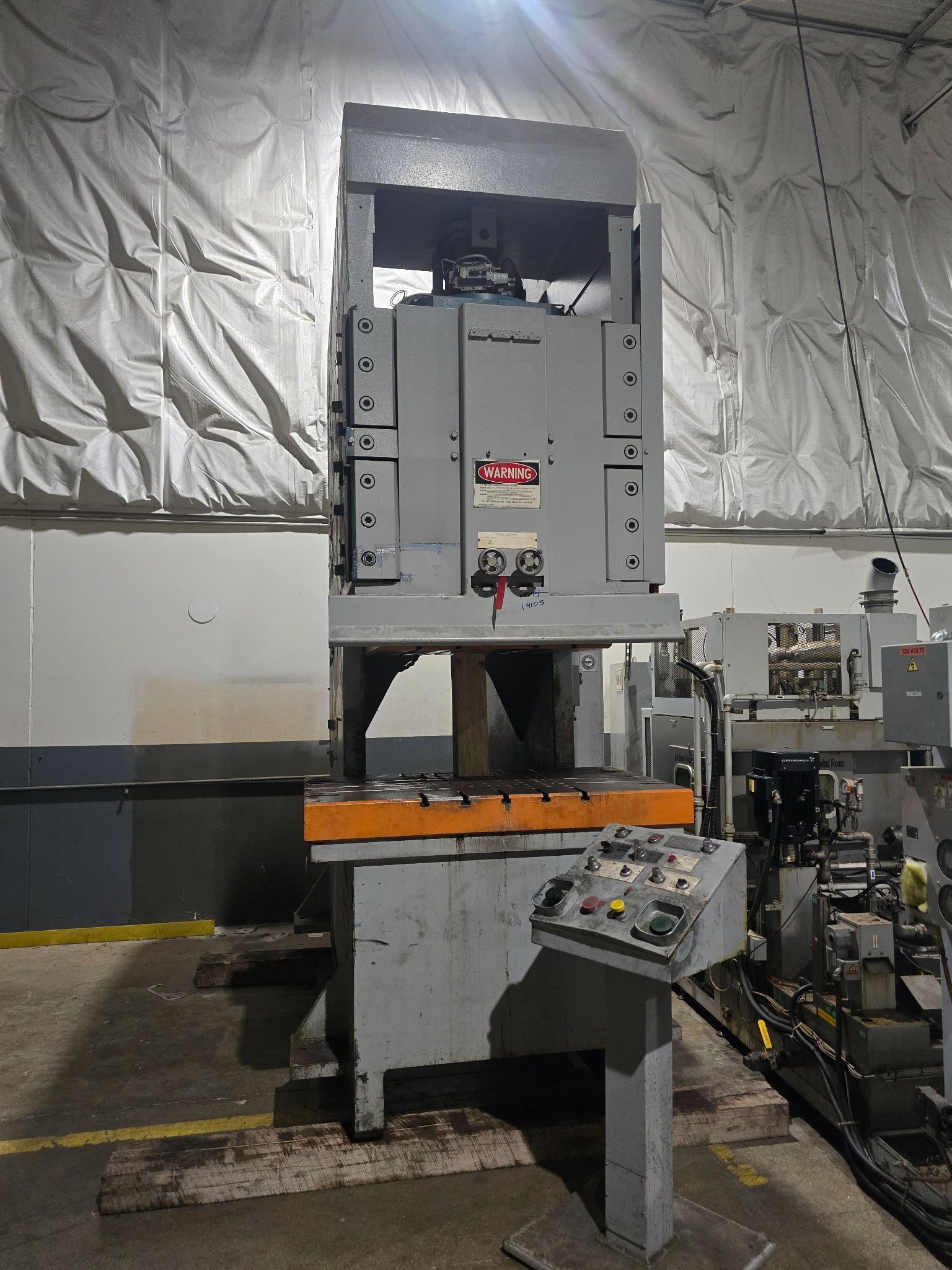 PACIFIC 250 PF-OBS 250-Ton Hydraulic Press USED 0