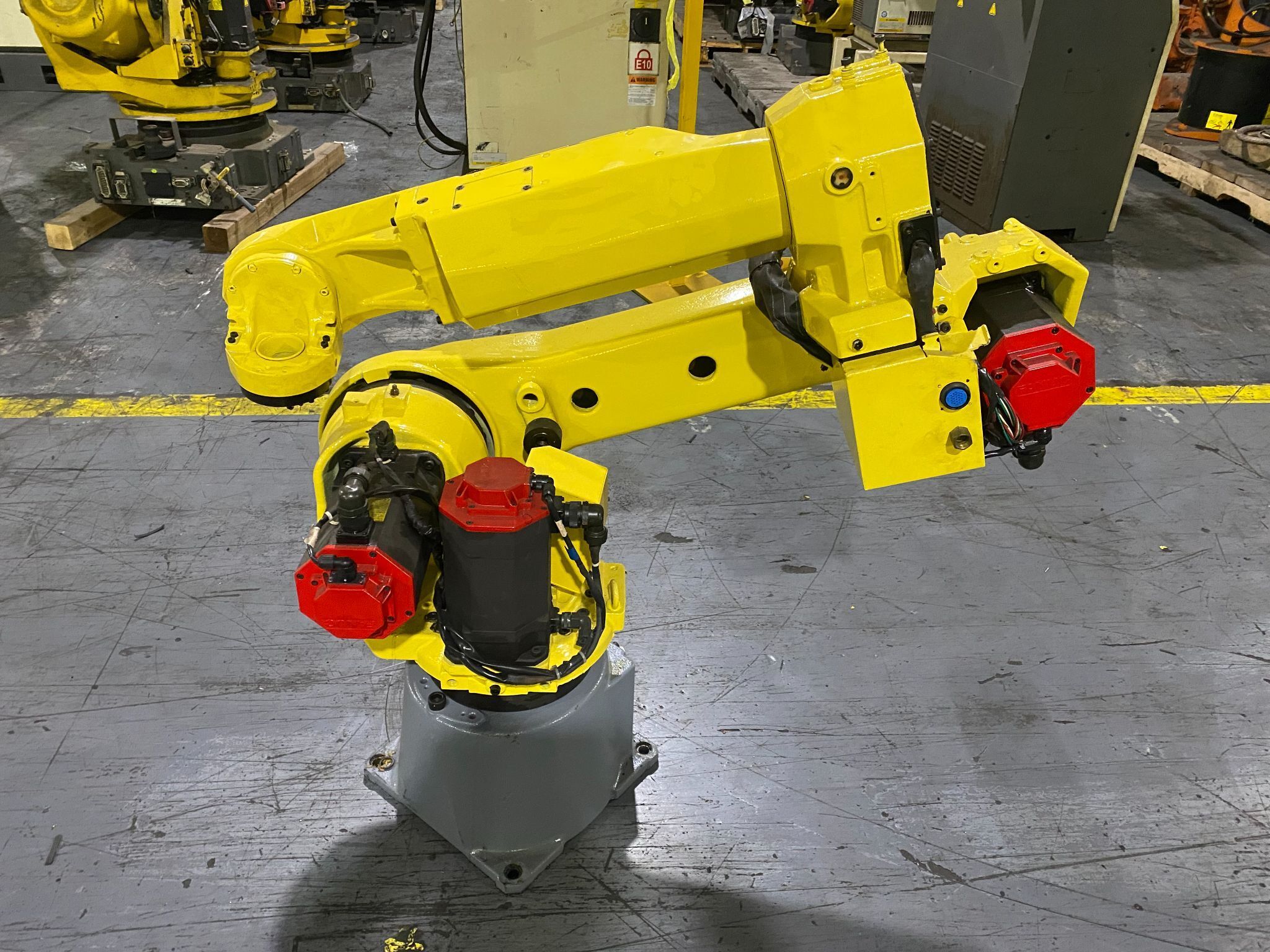 FANUC - ArcMate 120iC + R-30iB Controls USED - AS-IS 1