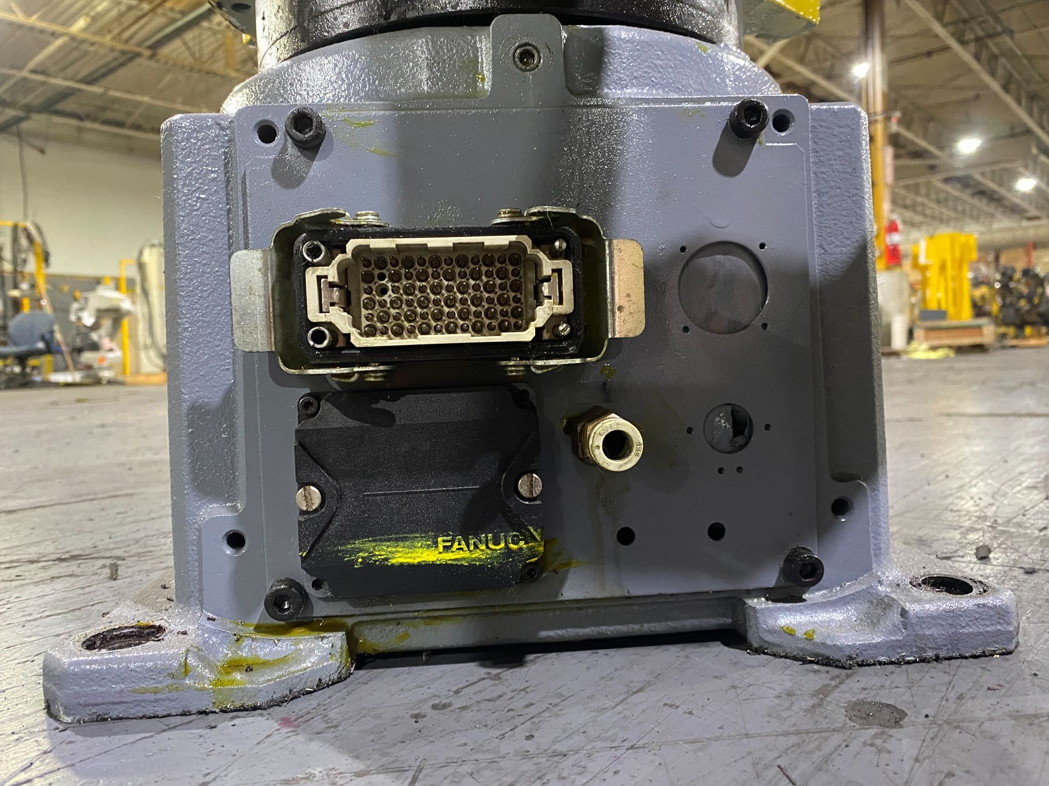 FANUC - ArcMate 120iC + R-30iB Controls USED - AS-IS 3