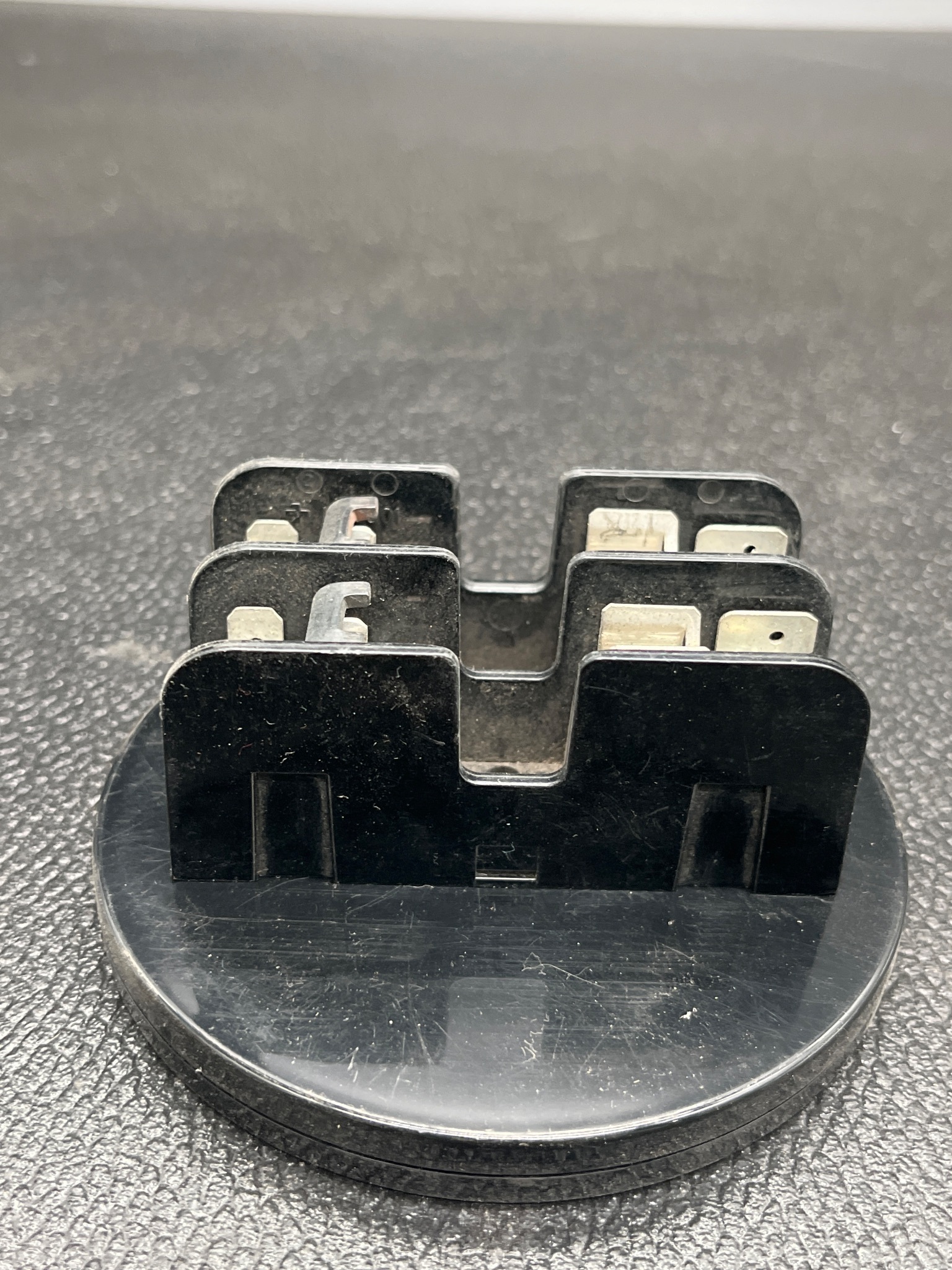 GOULD SHAWMUT 30322R Fuse Holder USED 2