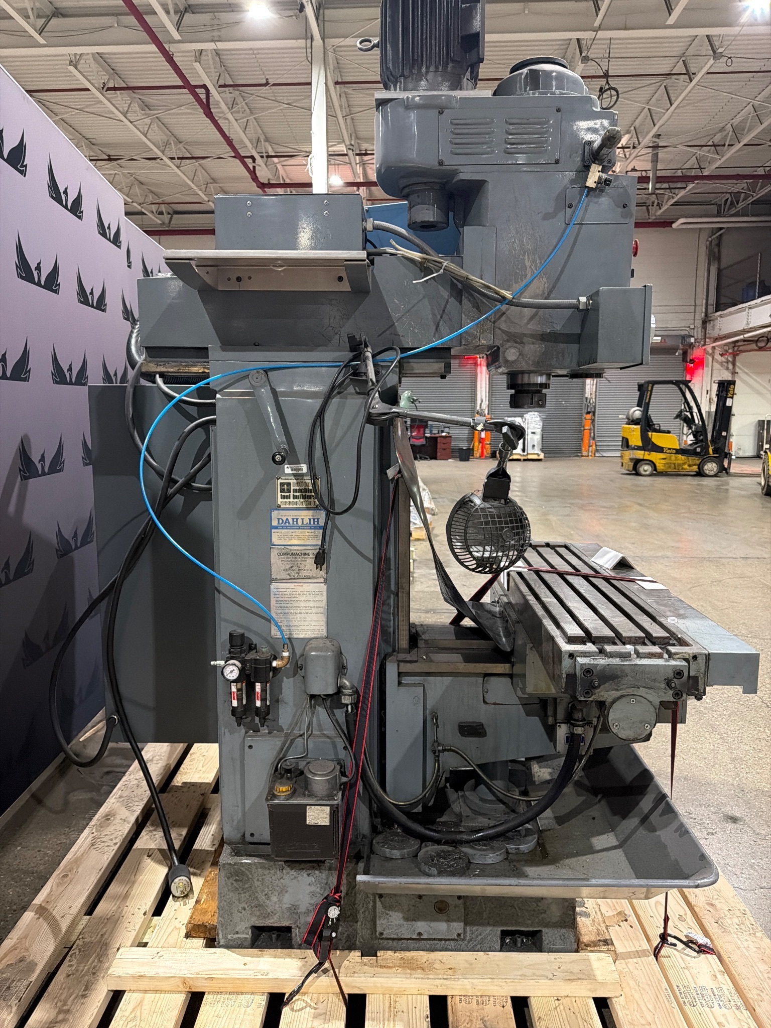 CompuMachine CompuMill 2500 CNC System USED 3
