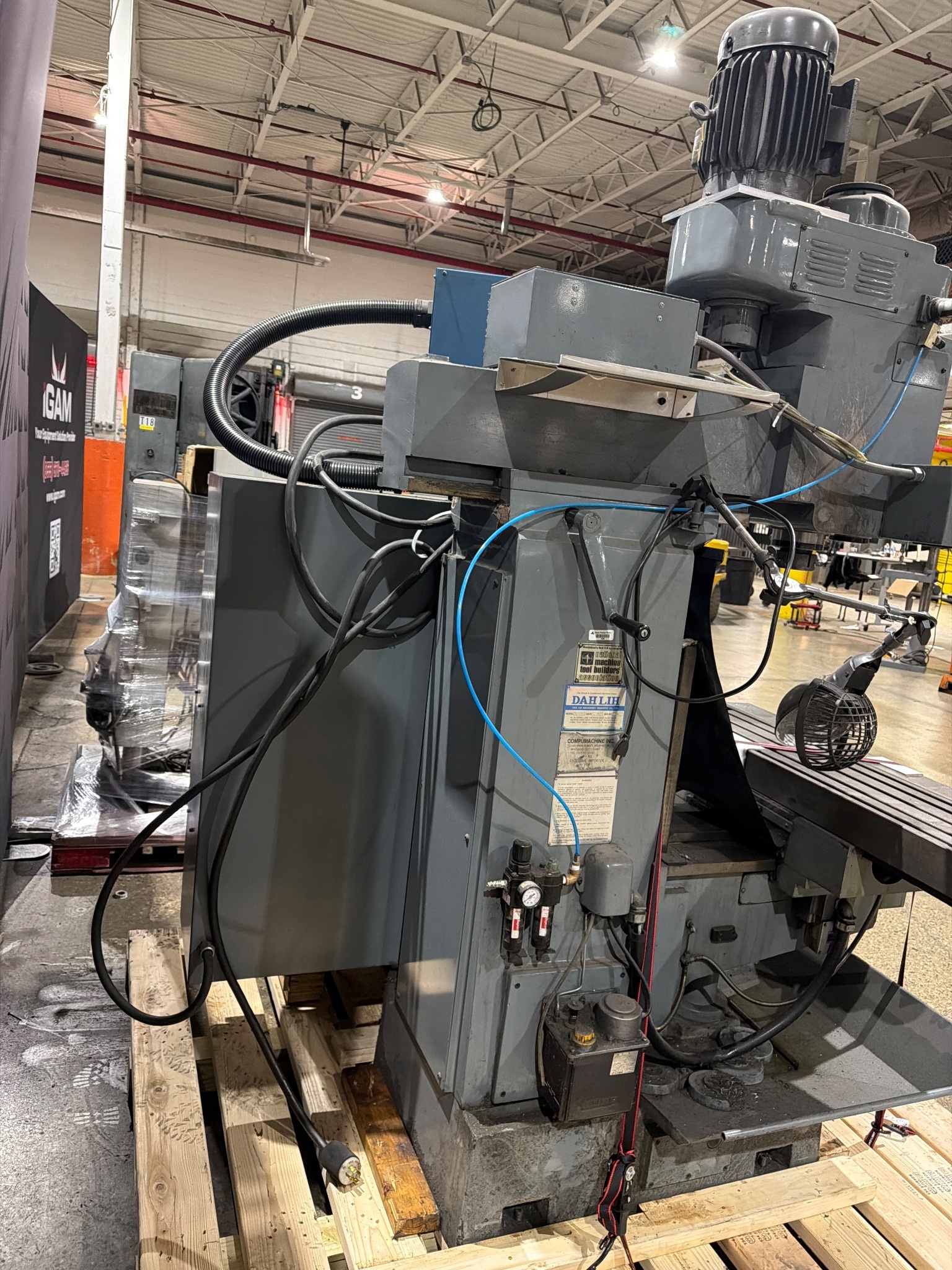 CompuMachine CompuMill 2500 CNC System USED 5