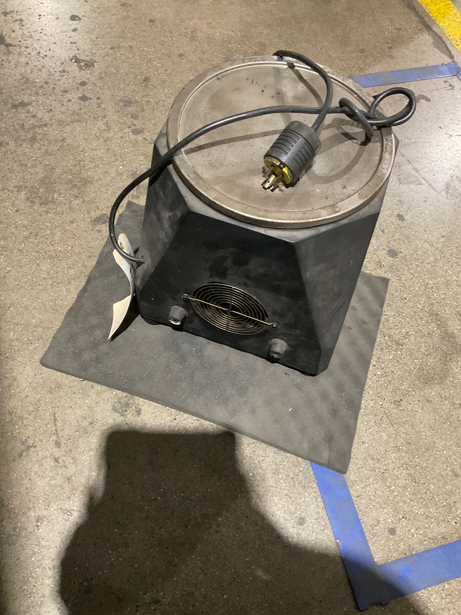 RAYTECH CENTRIFUGAL MAGNETIC FINISHING MACHINE CMF1200 USED 5