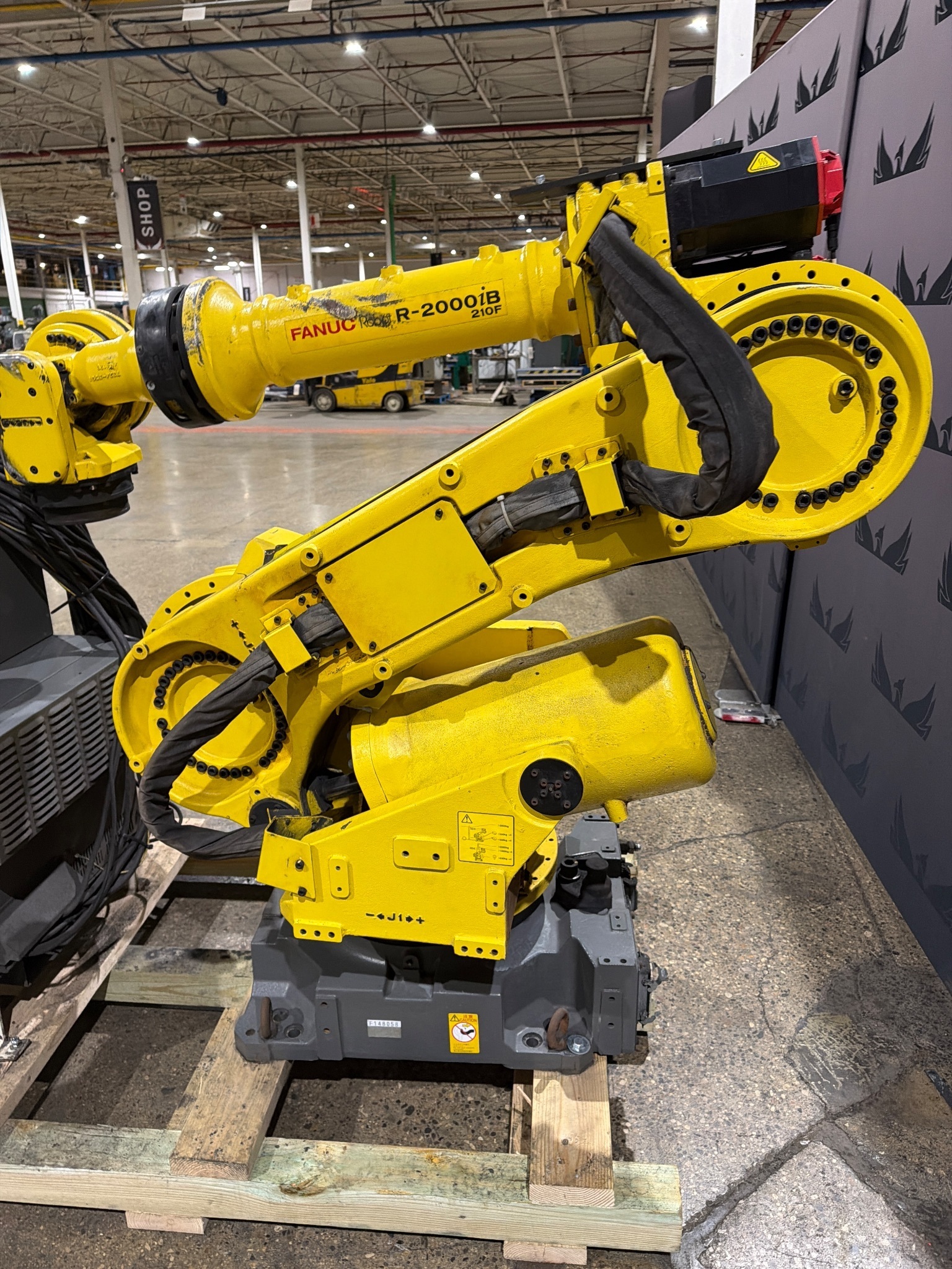 FANUC R-2000iB/210F Complete w/ R-30iB Controls USED 6