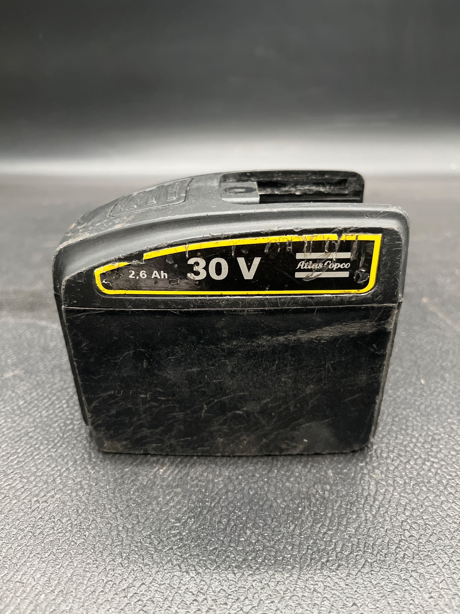 ATLAS COPCO Rechargeable Li-Ion Battery 30V 2.6Ah USED 2