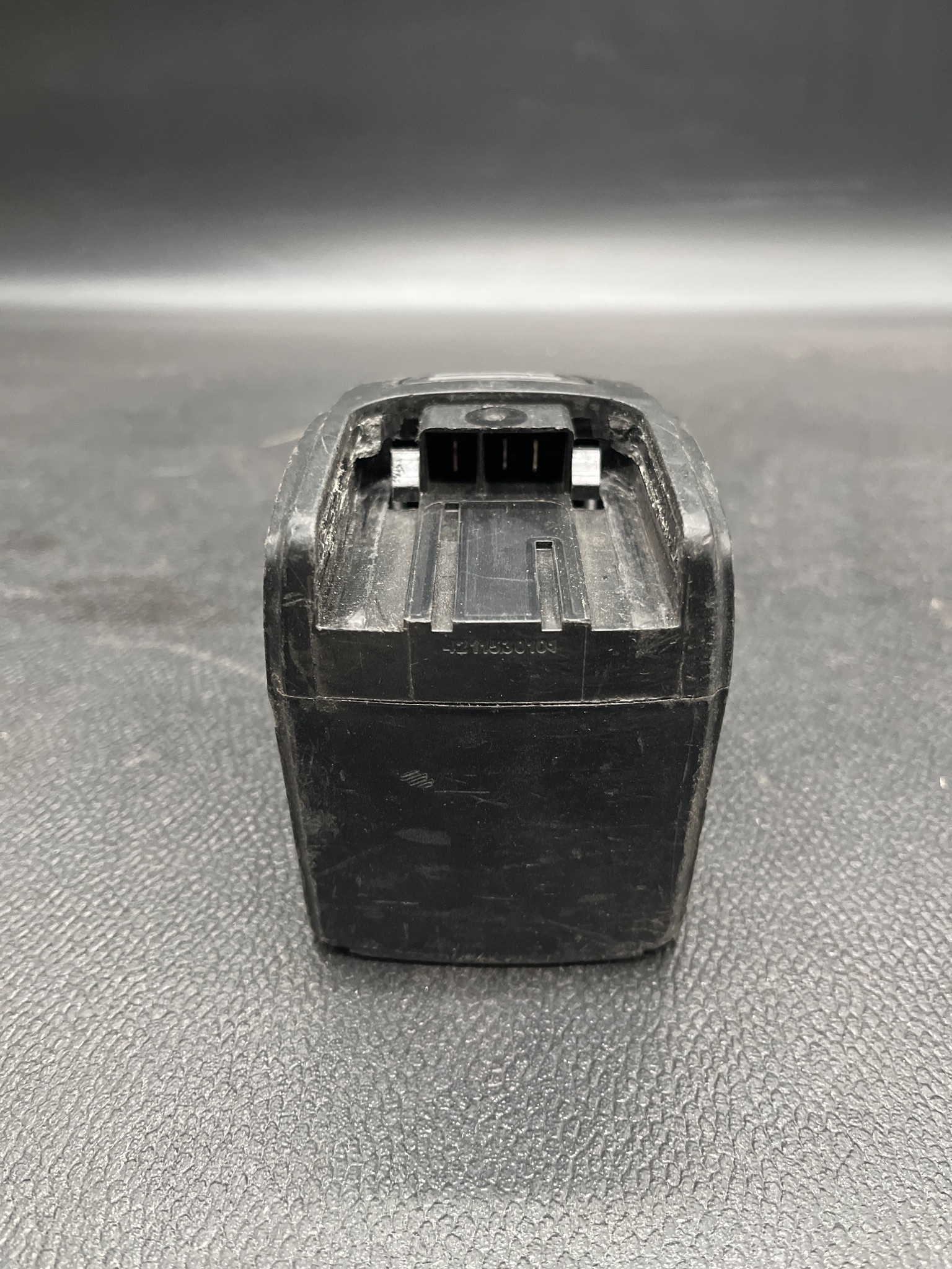 ATLAS COPCO Rechargeable Li-Ion Battery 30V 2.6Ah USED 3