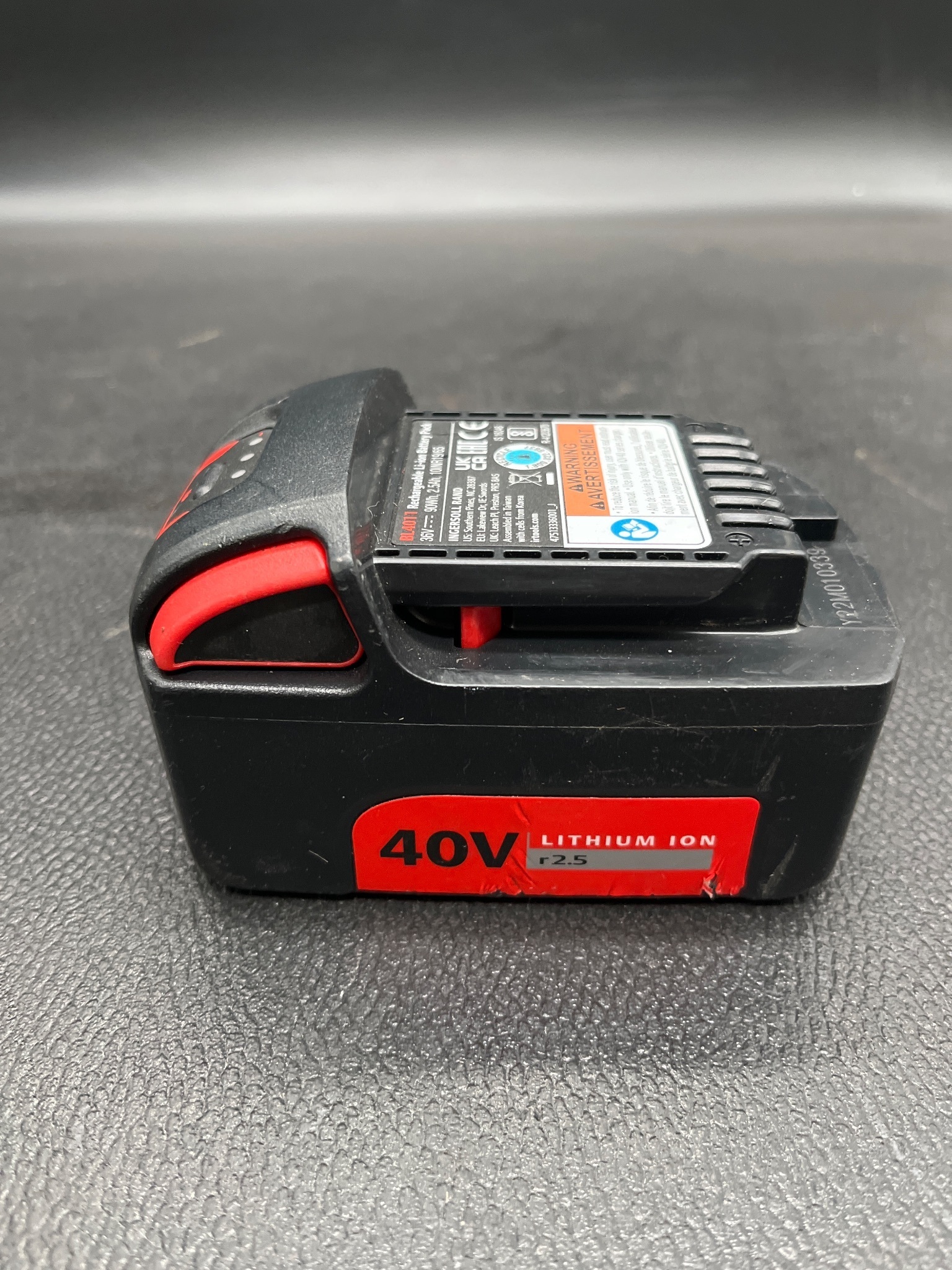 INGERSOLL RAND BL4011 Rechargeable Li-Ion Battery Pack USED 3