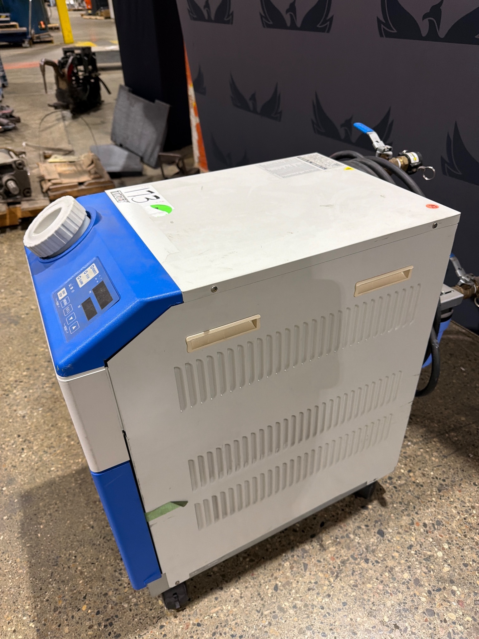 SMC HRS040-AN-20 Thermo Chiller USED 2
