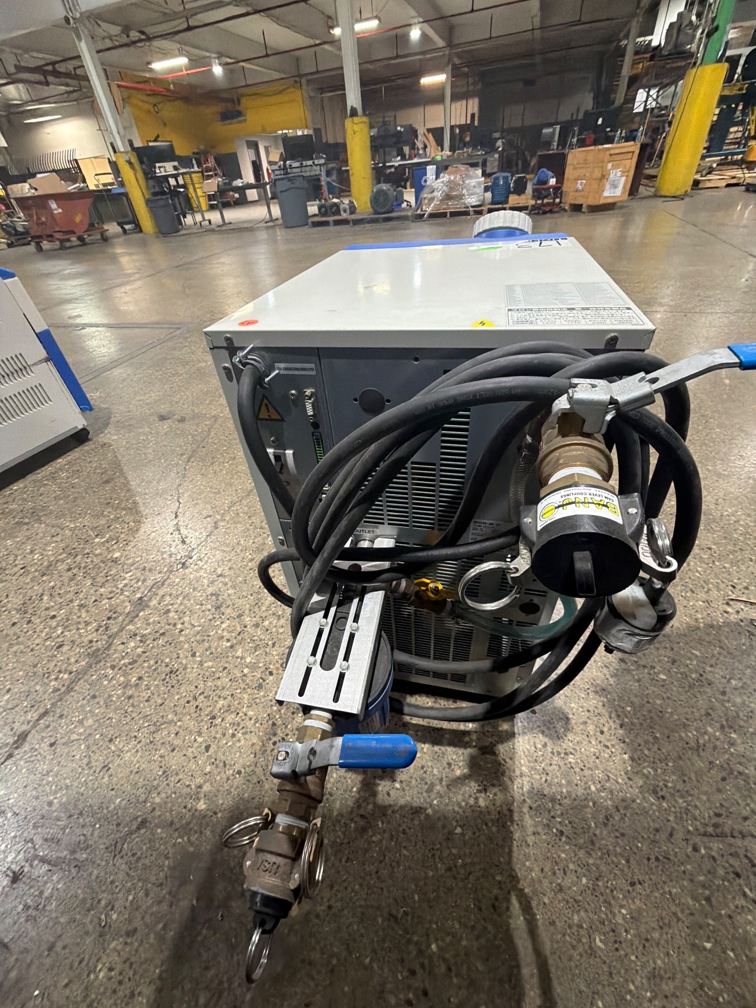 SMC HRS040-AN-20 Thermo Chiller USED 4