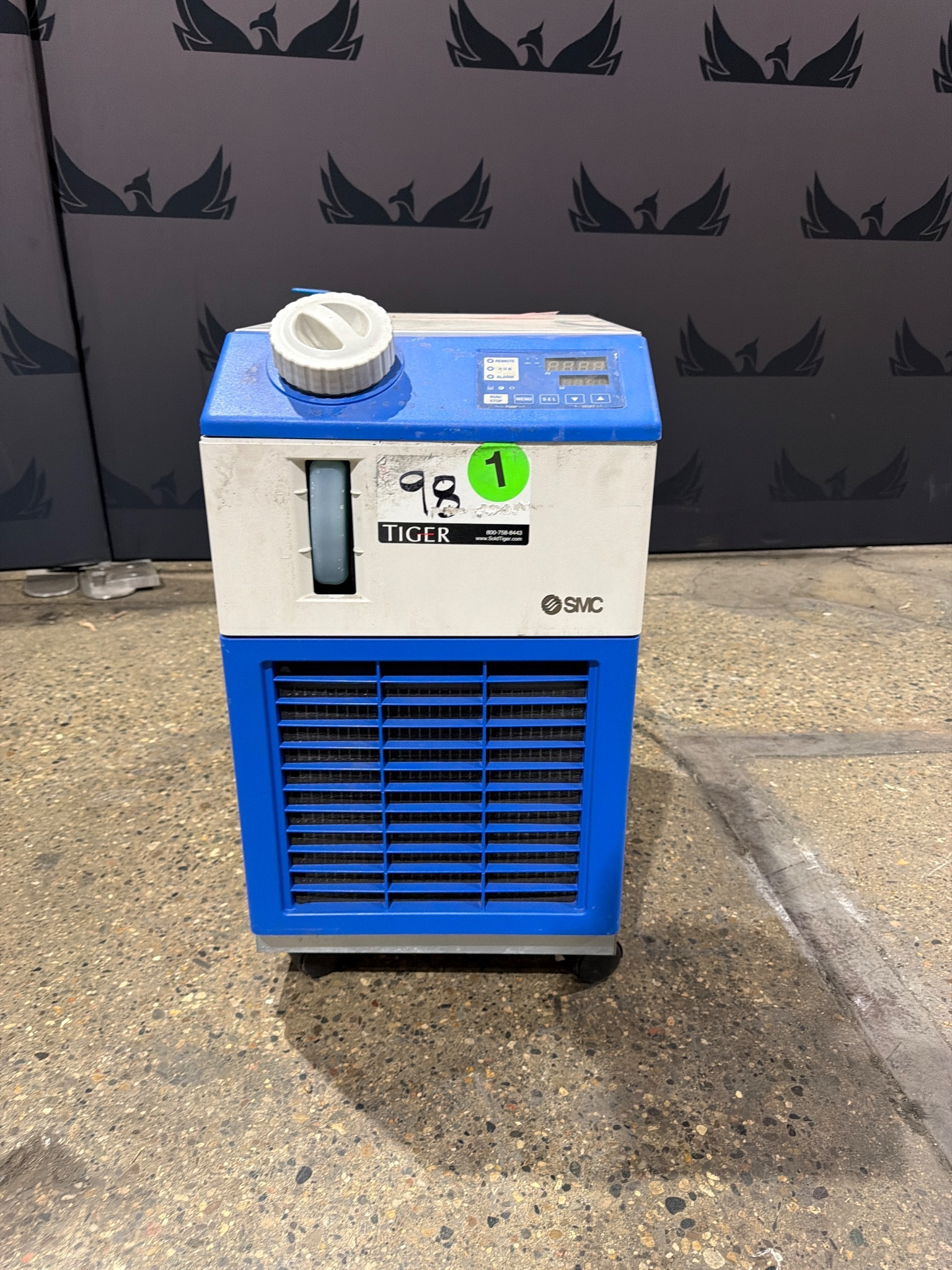 SMC HRS040-AN-20 Thermo Chiller USED 0