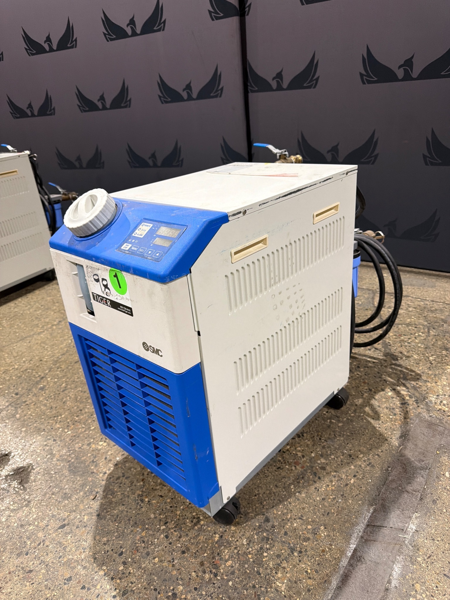 SMC HRS040-AN-20 Thermo Chiller USED 3