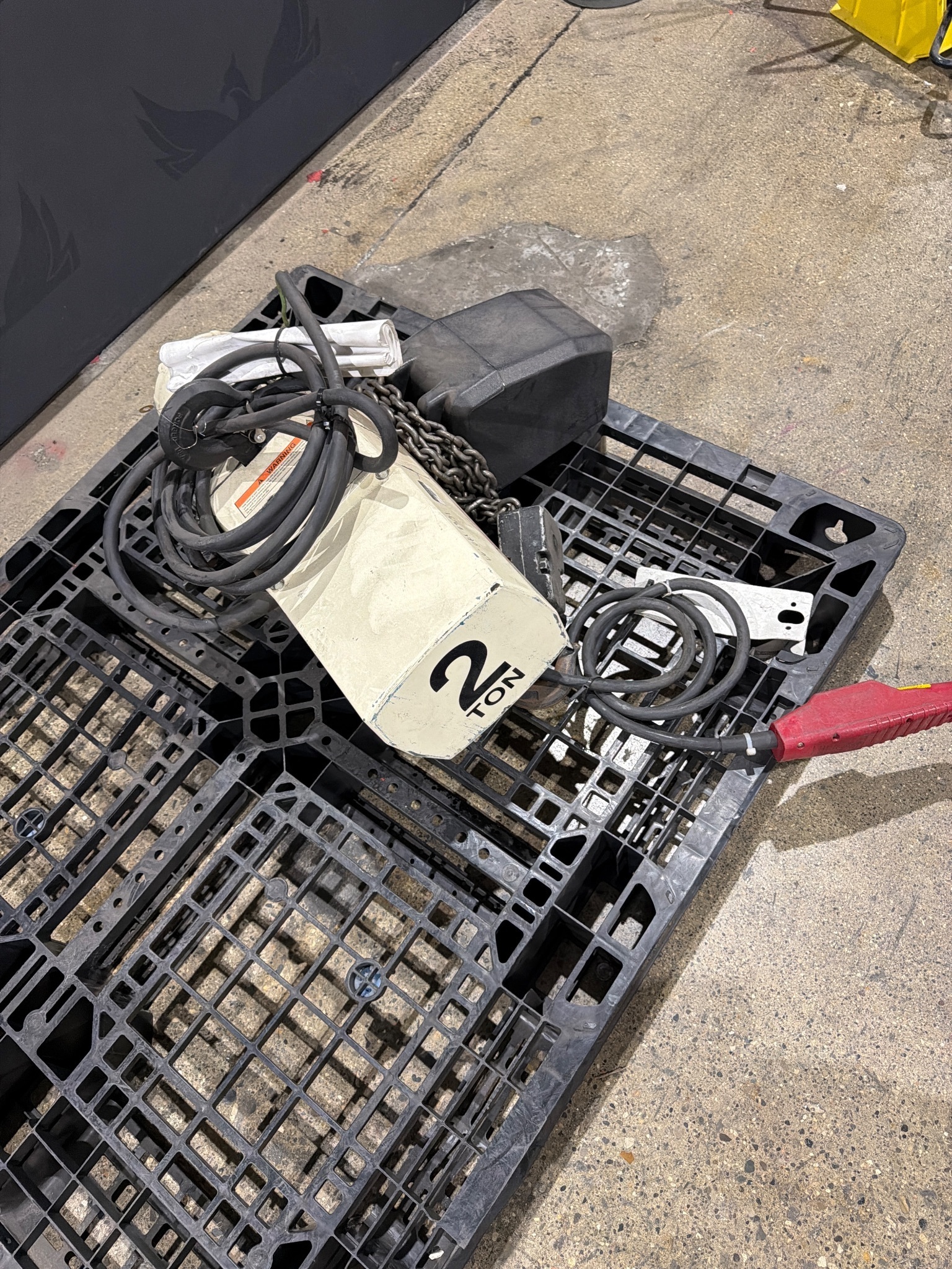 COFFING JLC 2 Ton Electric Chain Hoist 115-230V USED 1