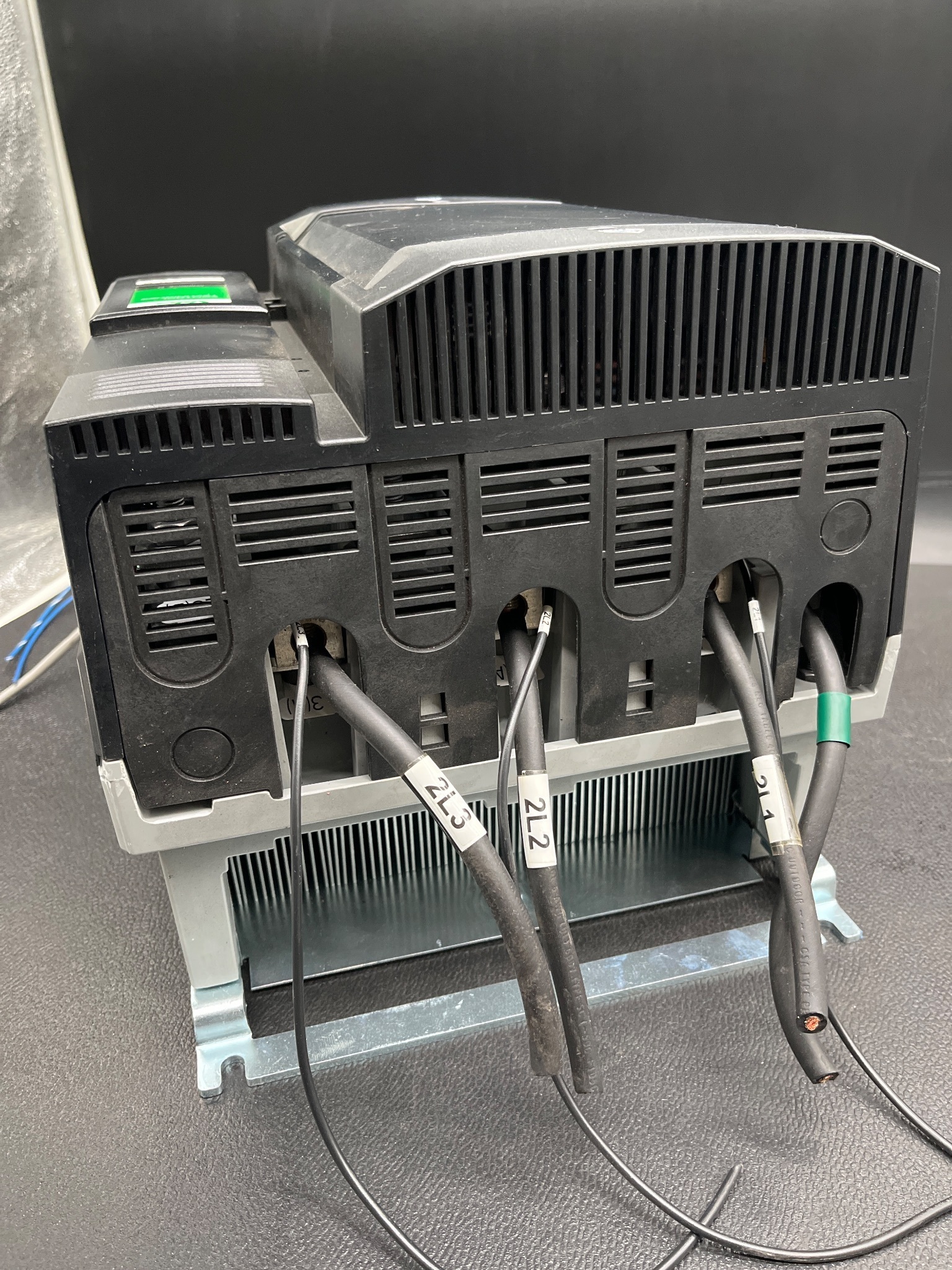 CONTROL TECHNIQUES RECT-11406840A Unidrive-M AC Drive USED 3