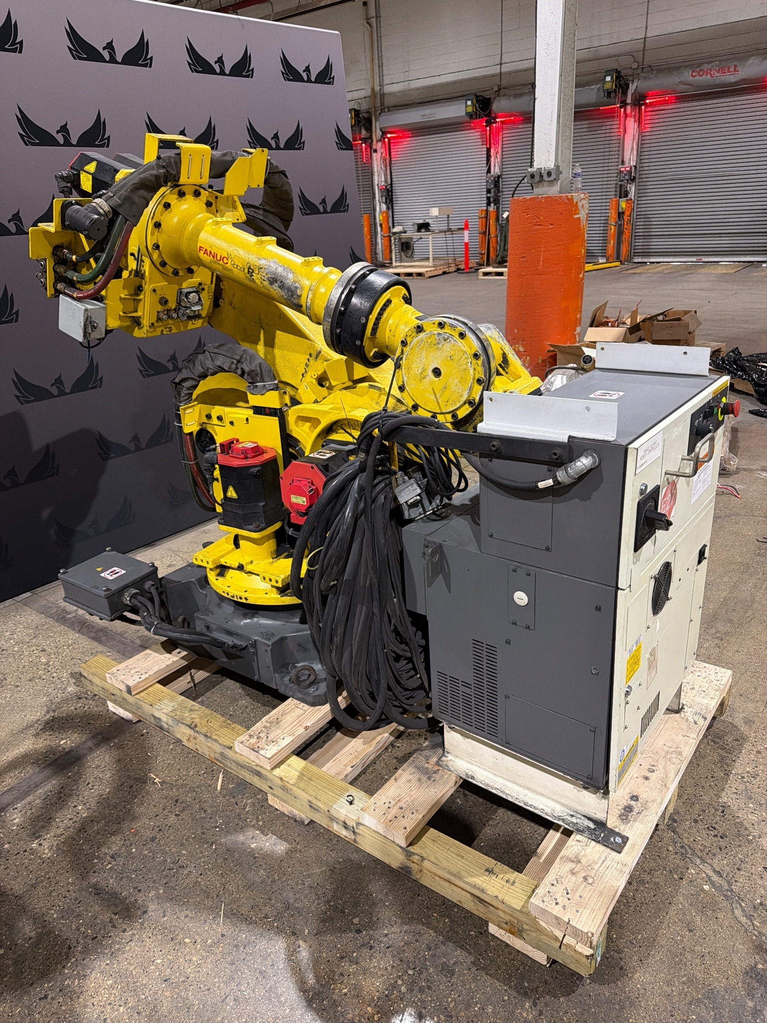 FANUC R-2000iB/210F Complete w/ R-30iB Controls USED 3