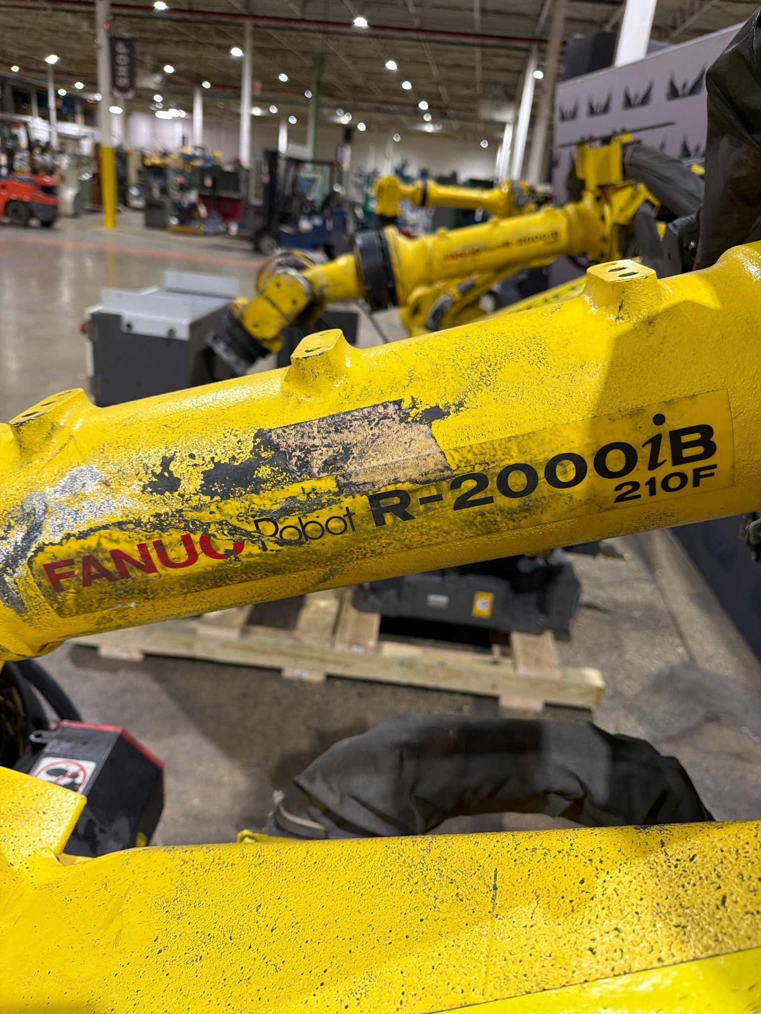 FANUC R-2000iB/210F Complete w/ R-30iB Controls USED 4