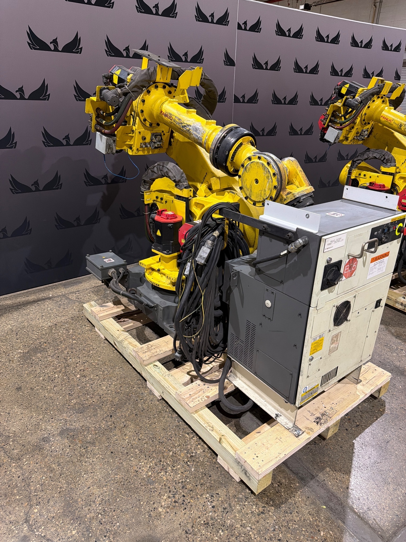 FANUC R-2000iB/210F Complete w/ R-30iB Controls USED 3