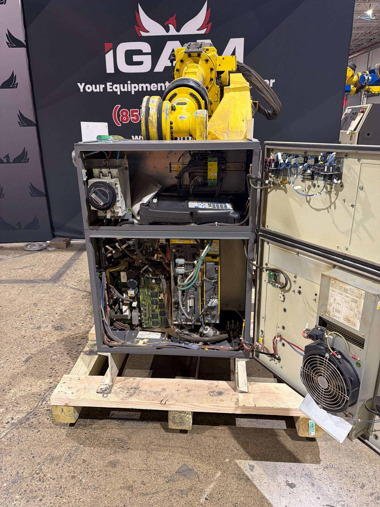 FANUC R-2000iB/210F Complete w/ R-30iB Controls USED 13