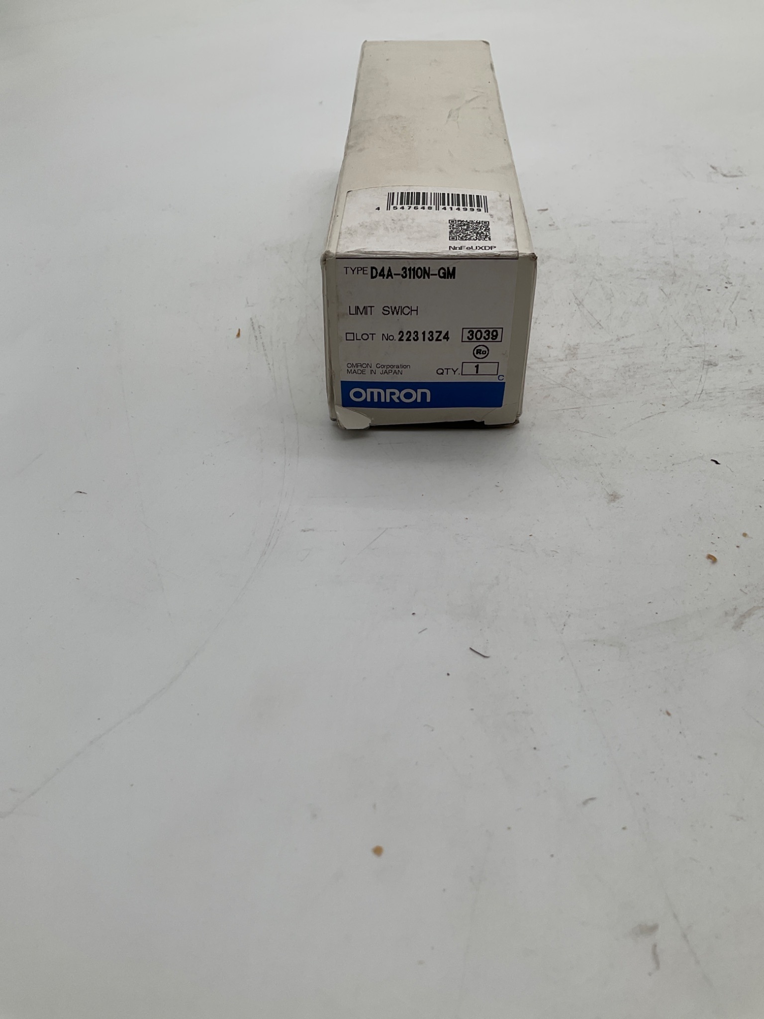 OMRON D4A-3110N-GM Limit Switch NEW 2