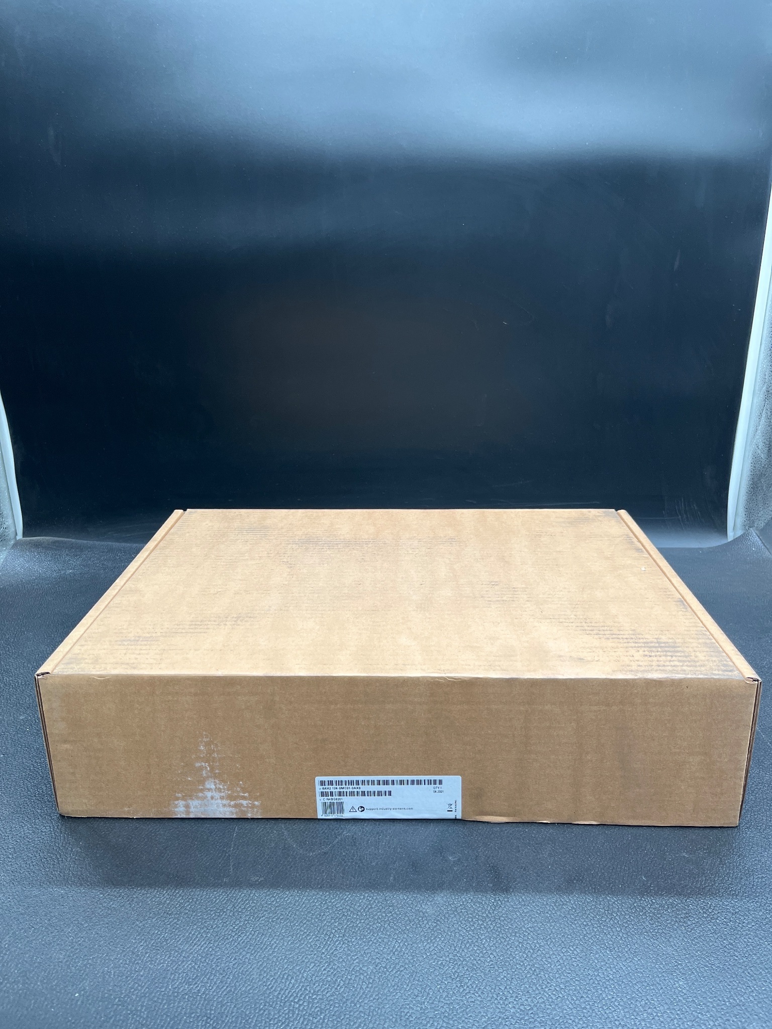SIEMENS 6AV2124-0MC01-0AX0 TP1200 Comfort Panel NEW 0
