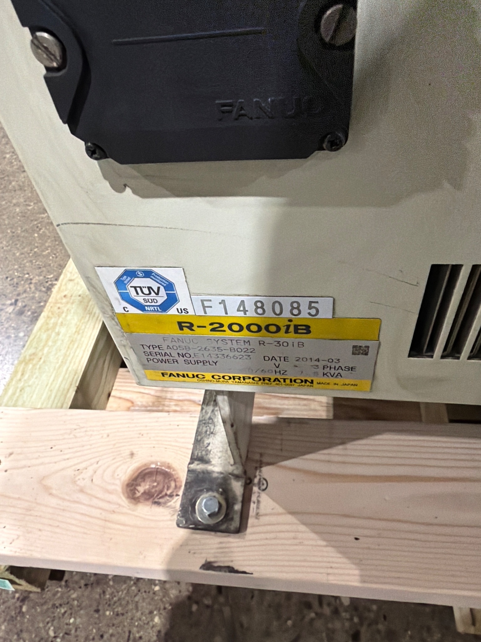 FANUC R-2000iB/210F Complete w/ R-30iB Controls USED 6