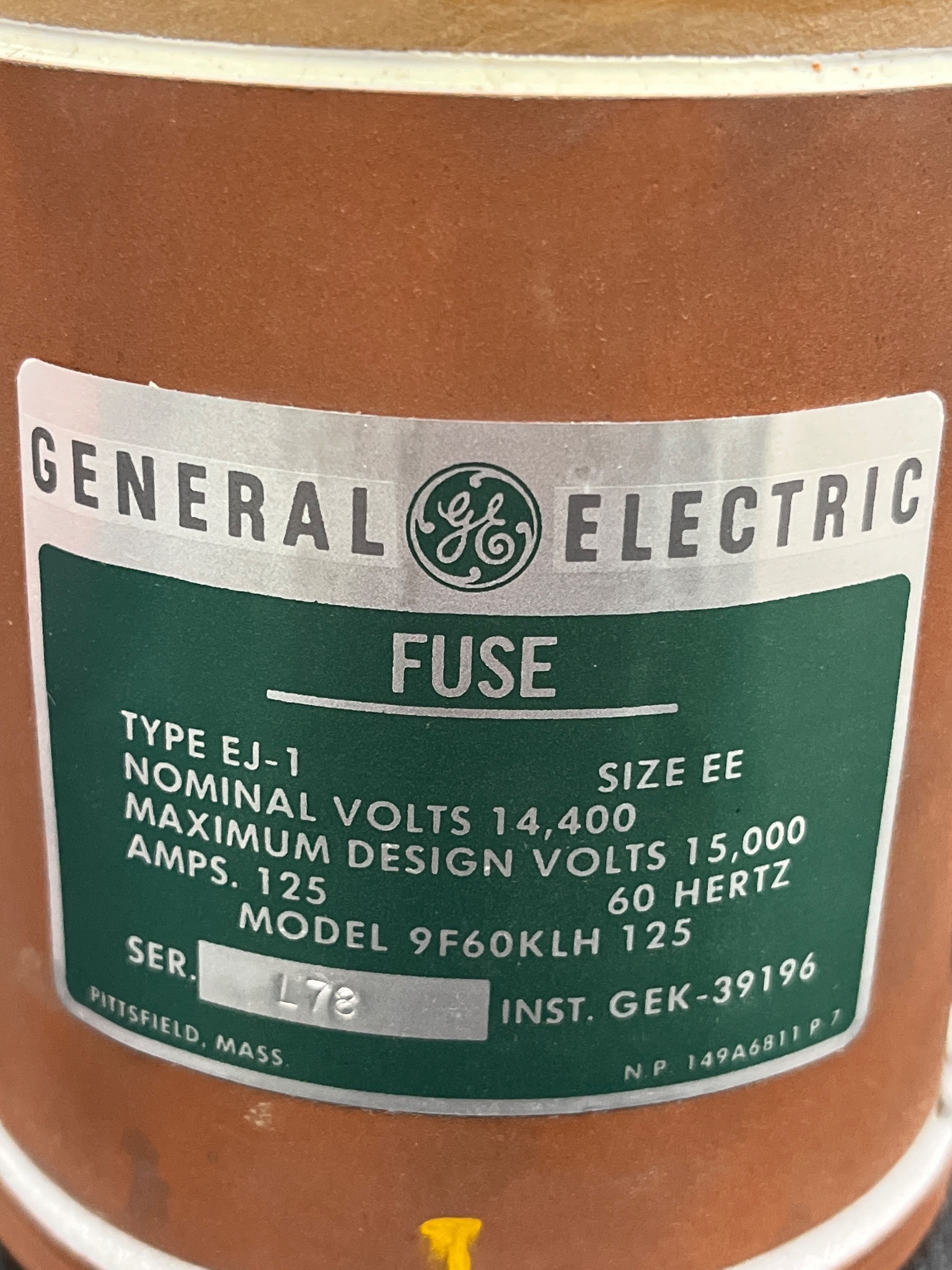 GENERAL ELECTRIC 9F60KLH 125 Type EJ-1 Double Barrel Fuse 125A USED 3