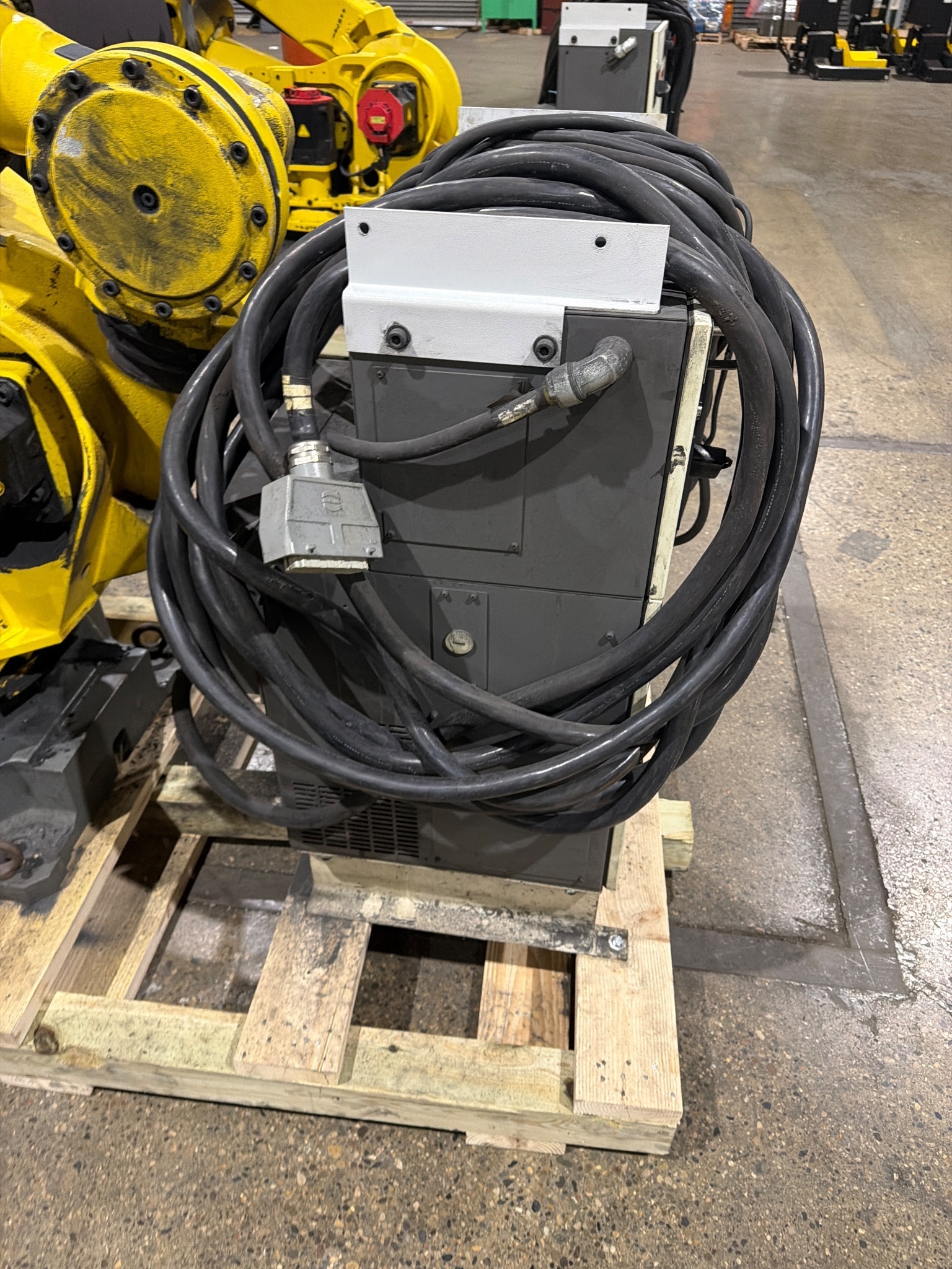 FANUC R-2000iB/210F Complete w/ R-30iB Controls USED 6